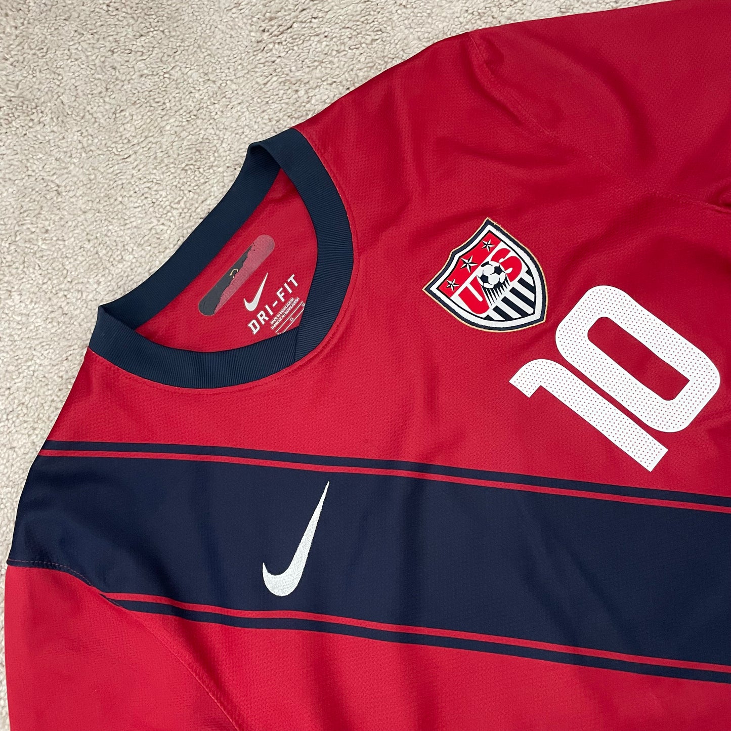 USA 2011/12 away x Landon Donovan #10 (L)