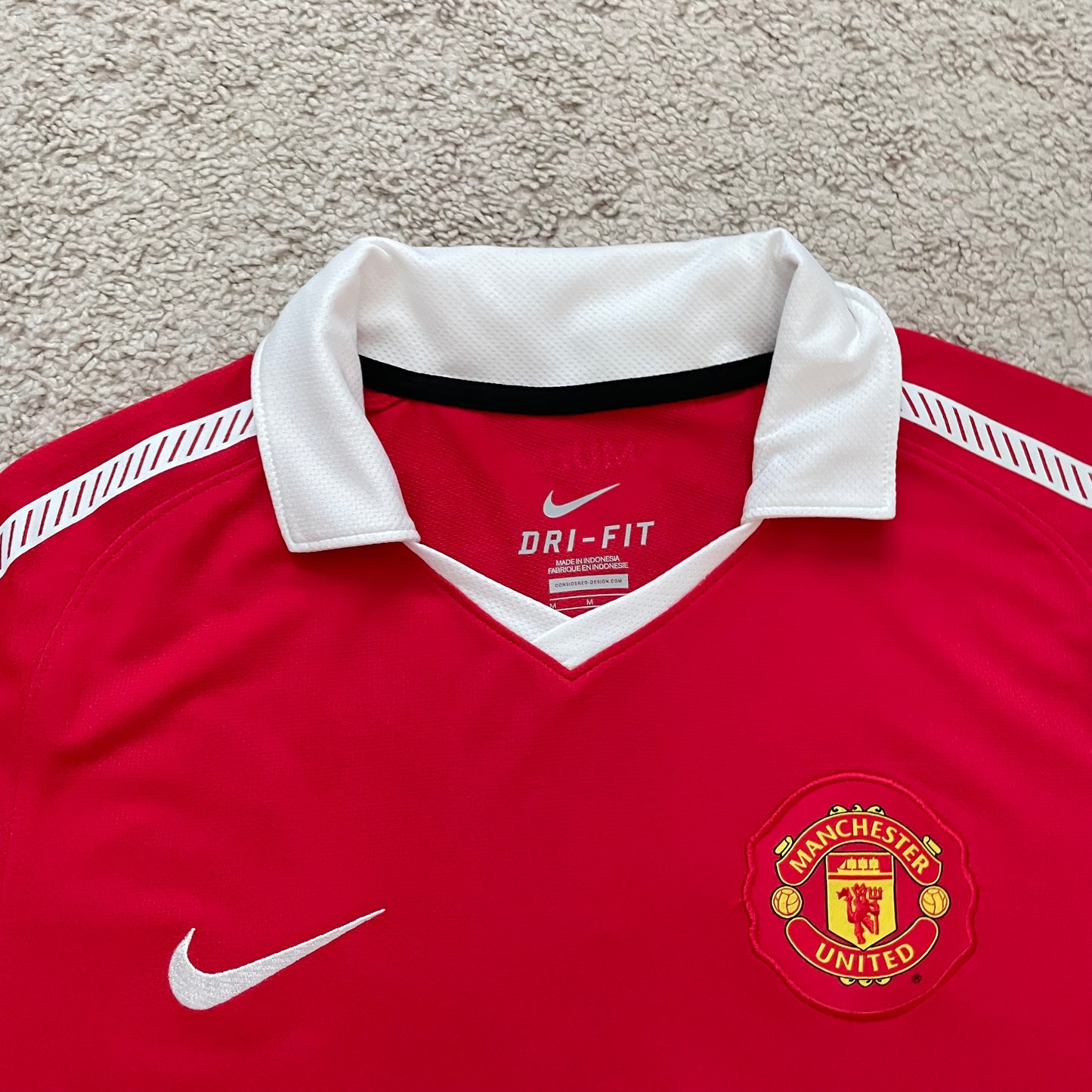 Manchester United 2010/11 home x Chicharito #14 (M)