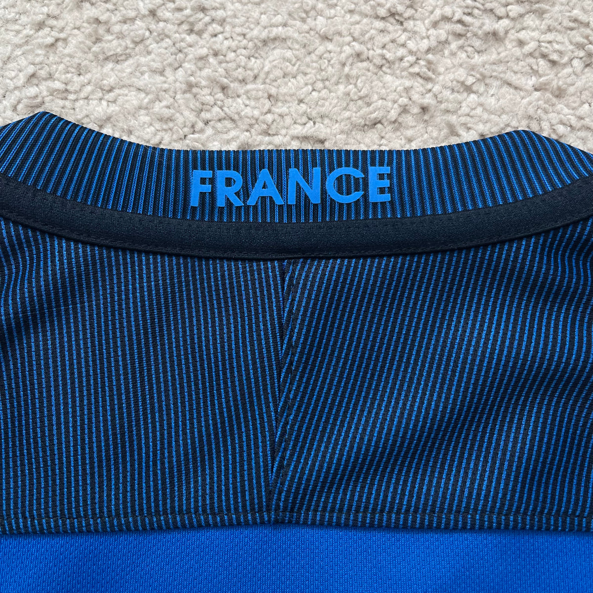France 2016/17 home x Kylian Mbappé #12 (M)