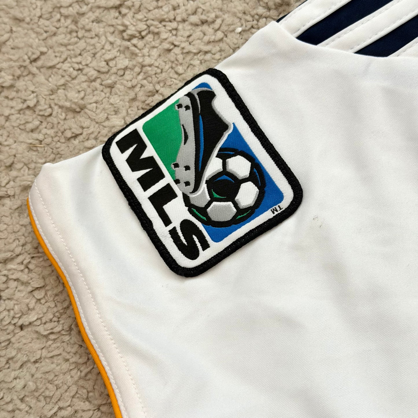LA Galaxy 2010/11 home x David Beckham #23 (L)