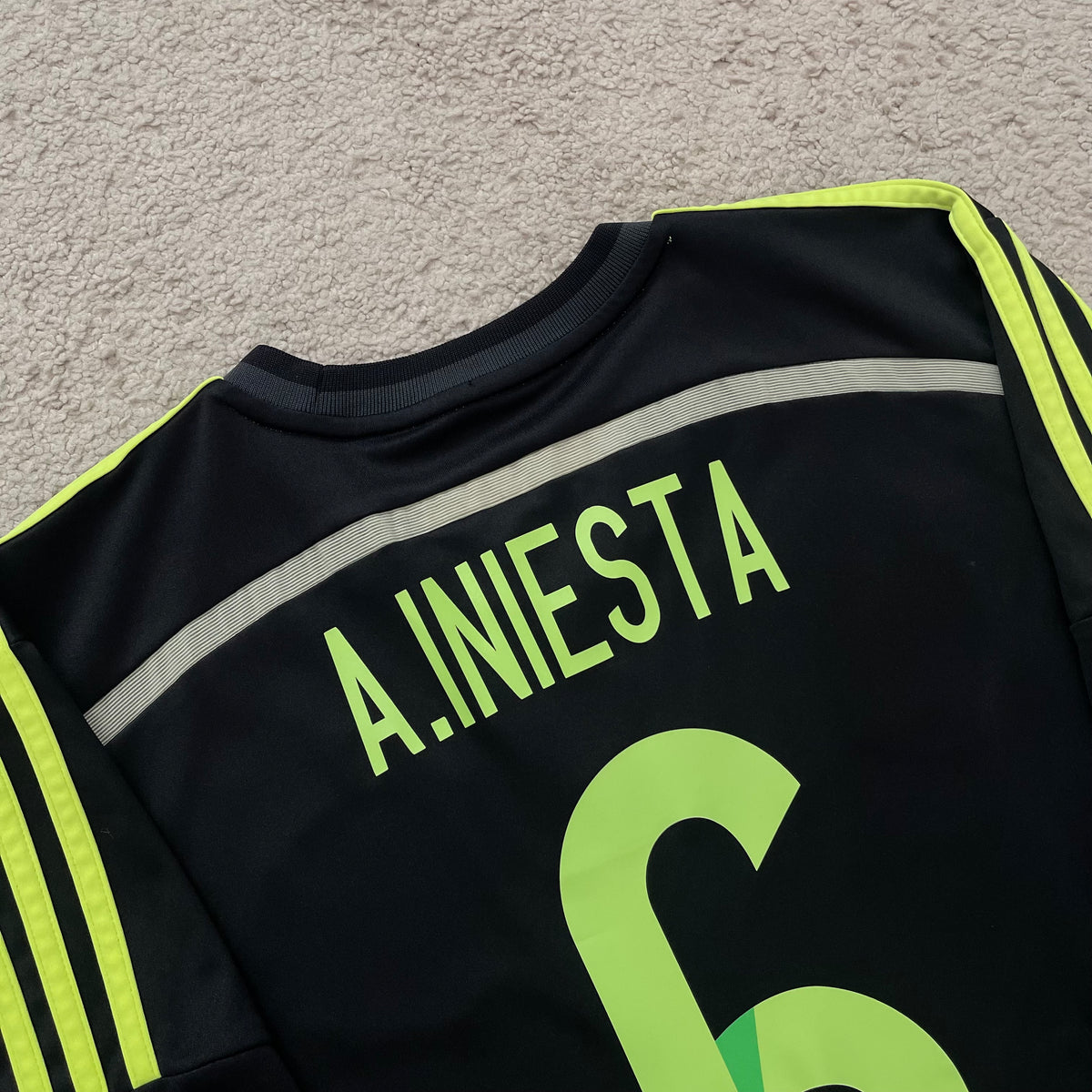 Spain 2014 World Cup away x Andres Iniesta #6 (M)