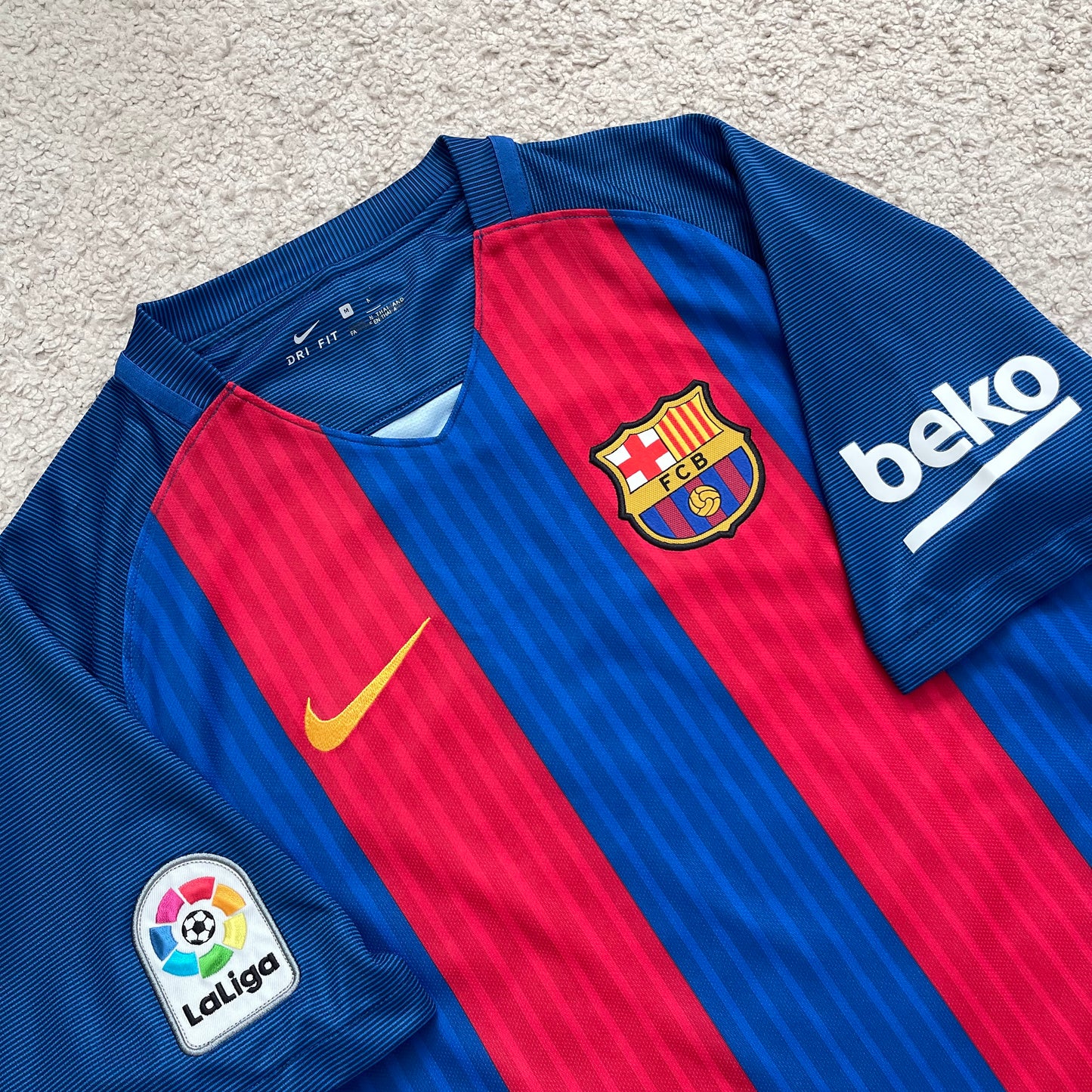 Barcelona 2016/17 home x Neymar Jr #11 (M)