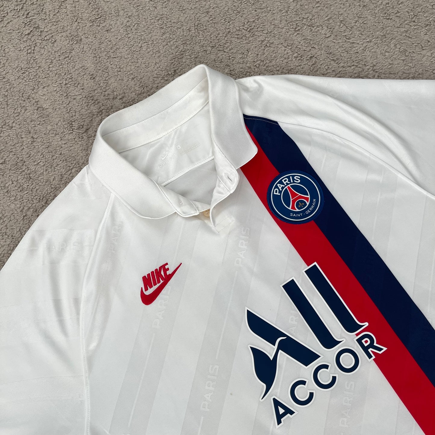PSG 2019/20 third x Kylian Mbappe #7 (L)