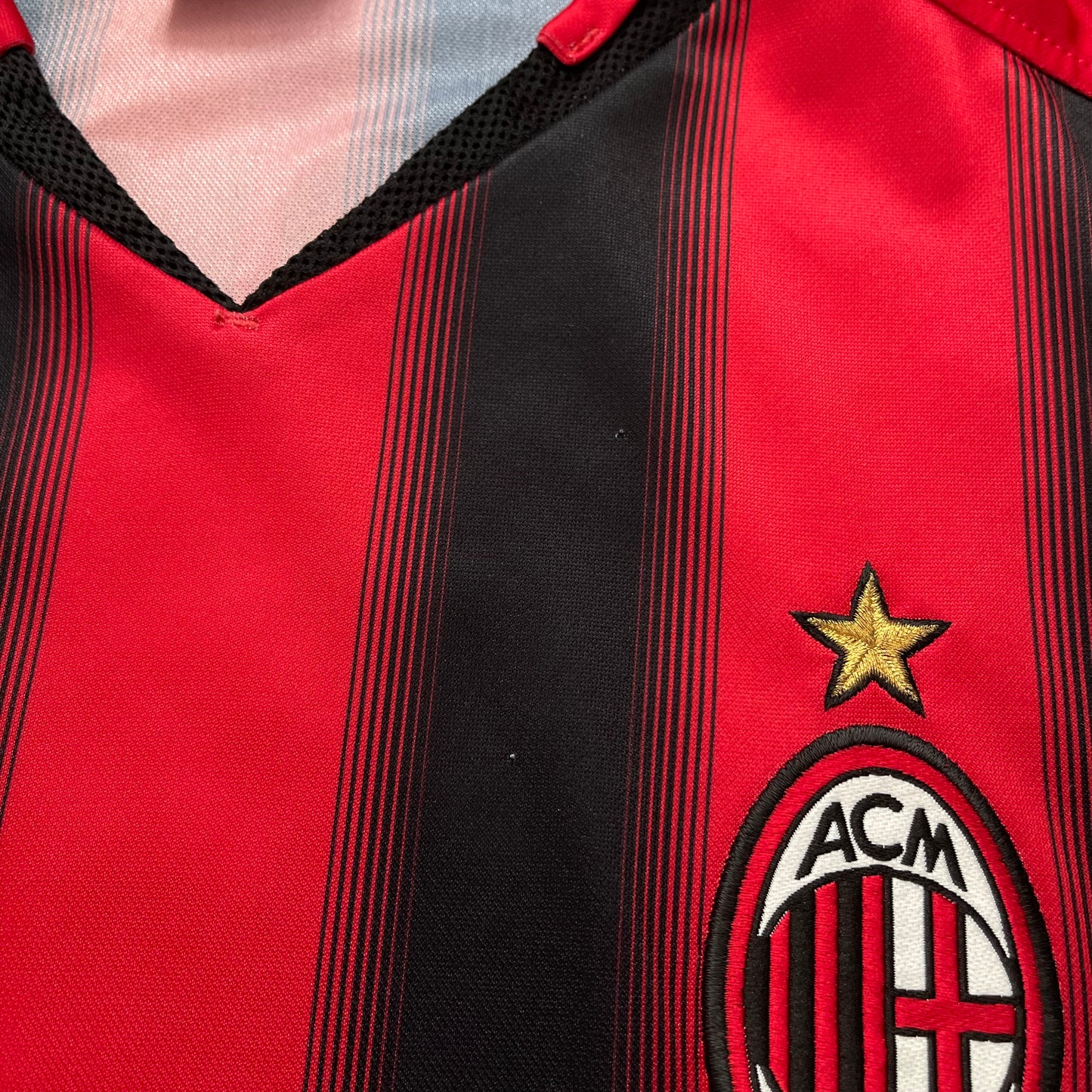 AC Milan 2004/05 home x Ricardo Kaká #22 (L)