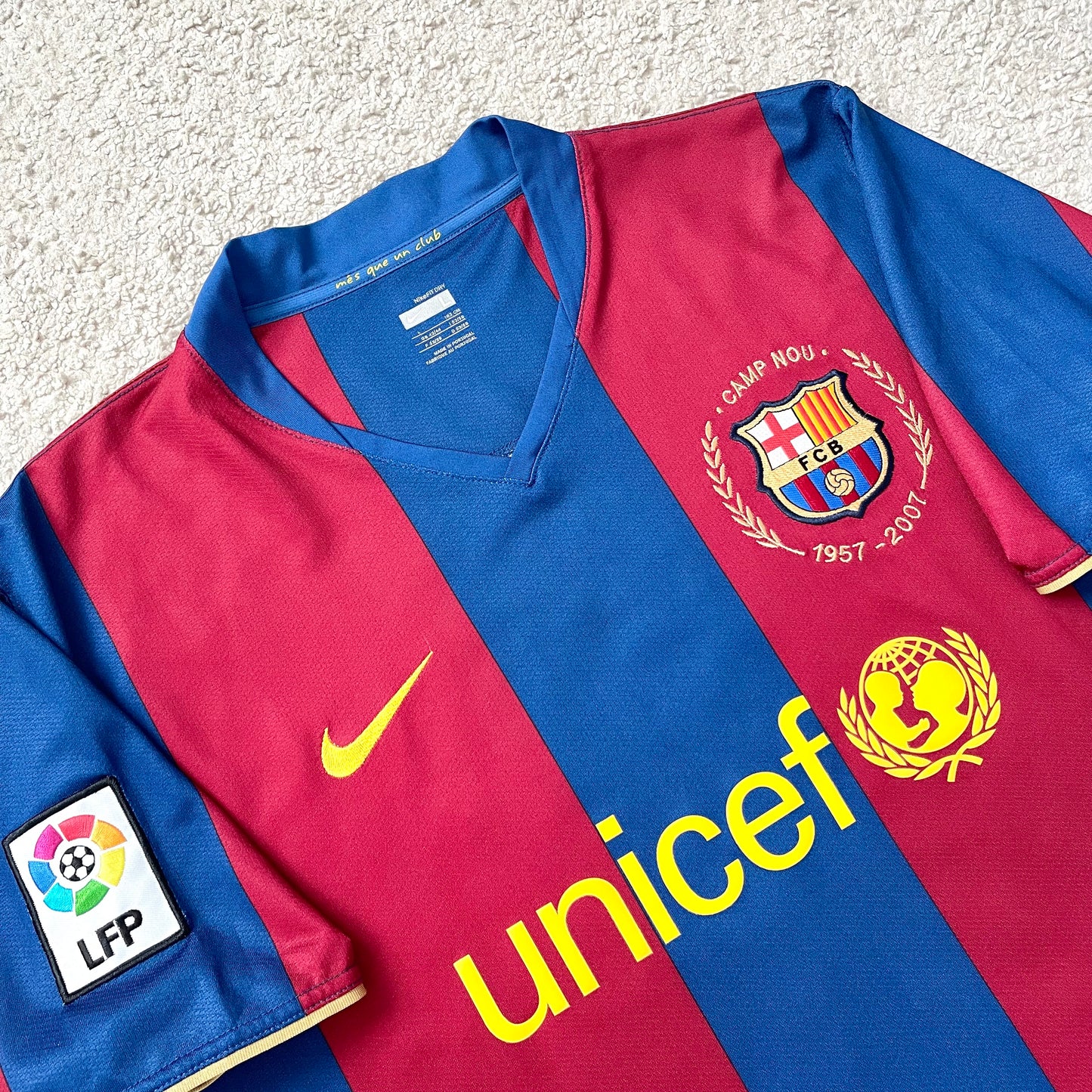 Barcelona 2007/08 home x Ronaldinho #10 (L)