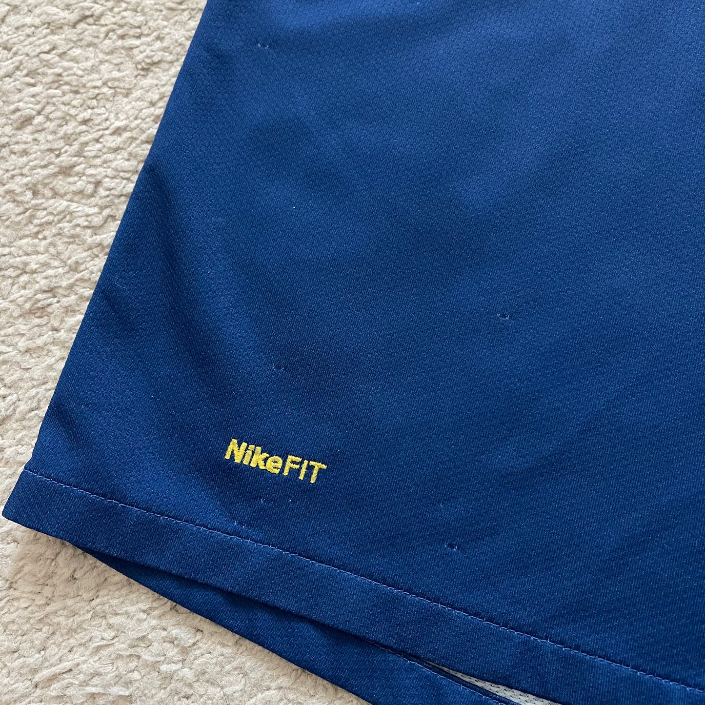 Barcelona 2008/09 home x Messi #10 (XL) *small hole on the front