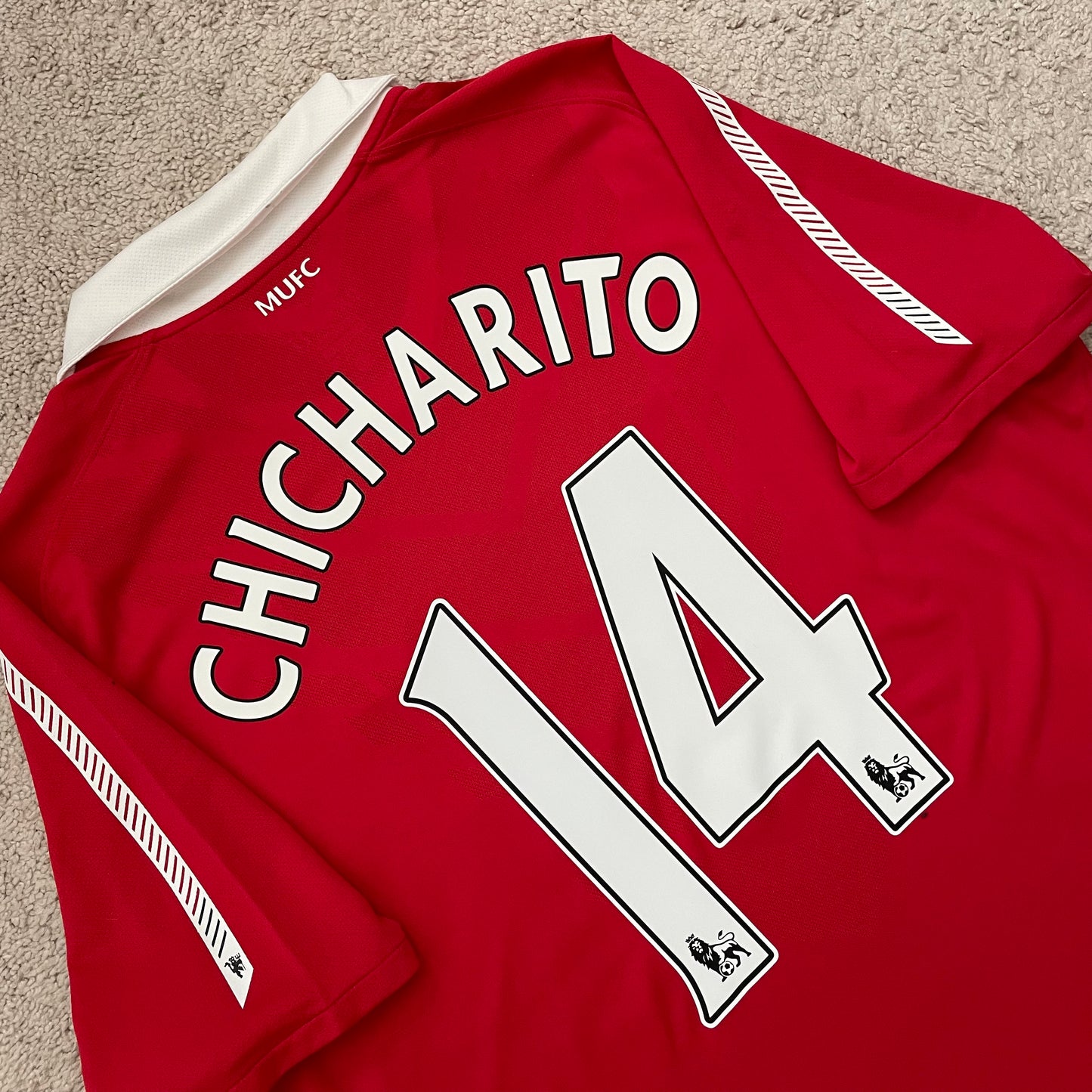 Manchester United 2010/11 home x Chicharito Hernandez #14 (XL)