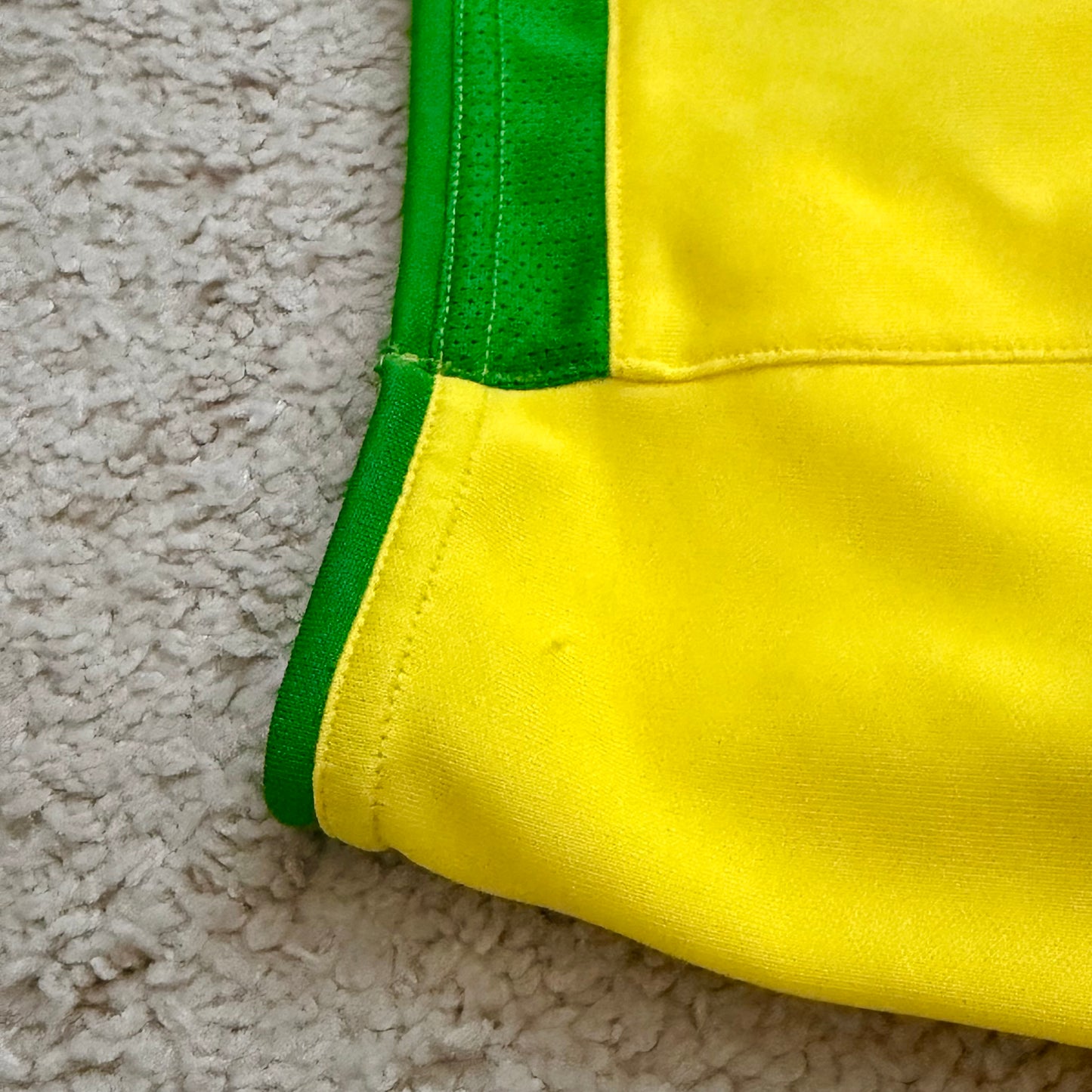 Brazil 2004/05 home x Ronaldinho #10 (XL)