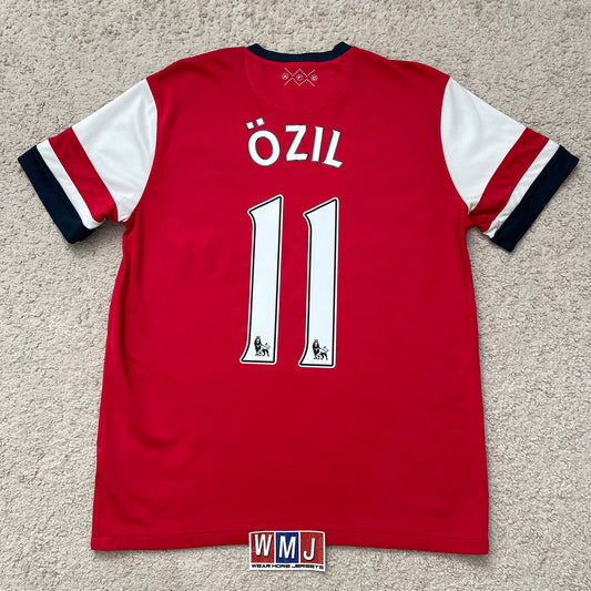 Arsenal 2013/14 home x Mesut Özil #11 (M)