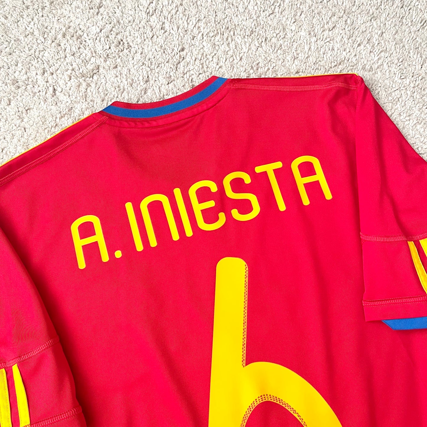 Spain 2010 World Cup home x Andres Iniesta #6 (M)