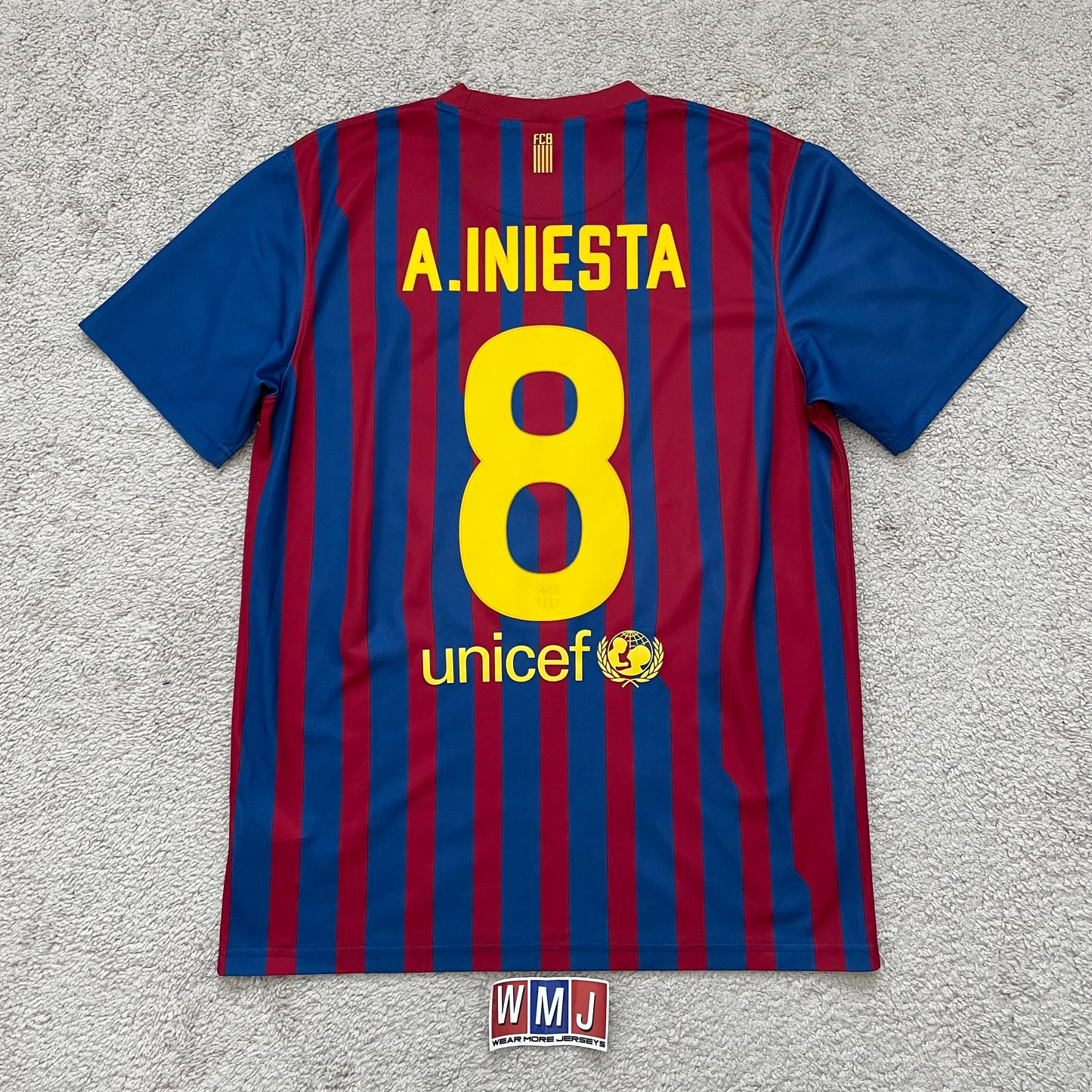 Barcelona 2011/12 home x Andres Iniesta #8 (M)
