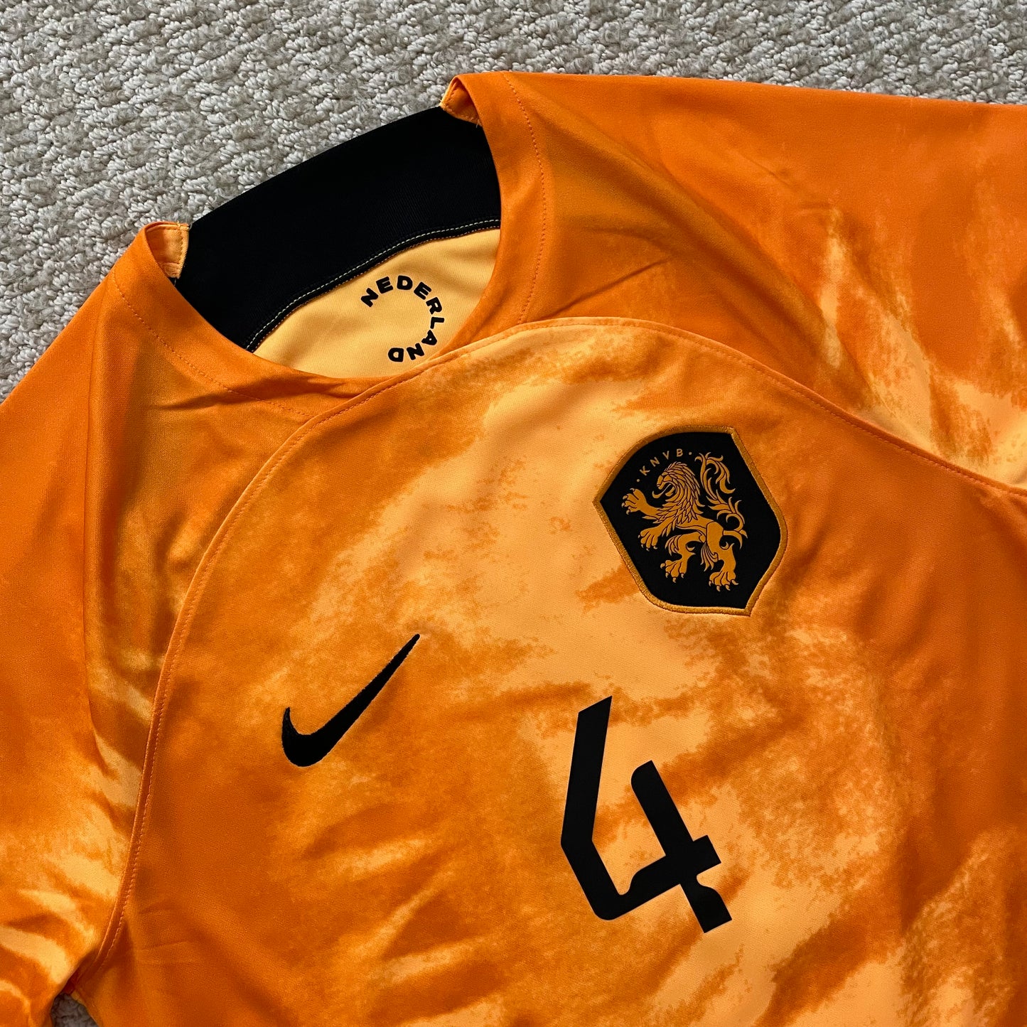 Netherlands 2022 World Cup home x Virgil Van Dijk #4 (S) *BRAND NEW WITH TAGS