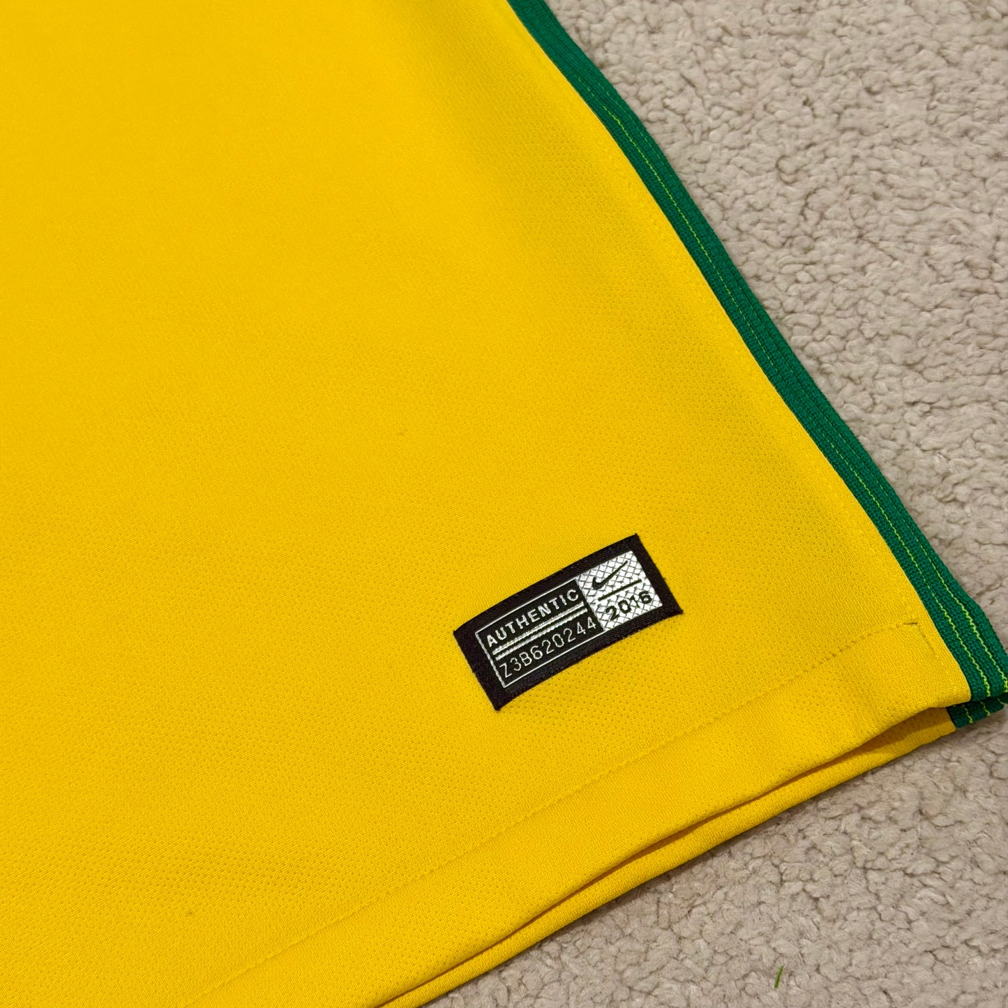 Brazil 2016/17 home x Neymar Jr #10 (L)