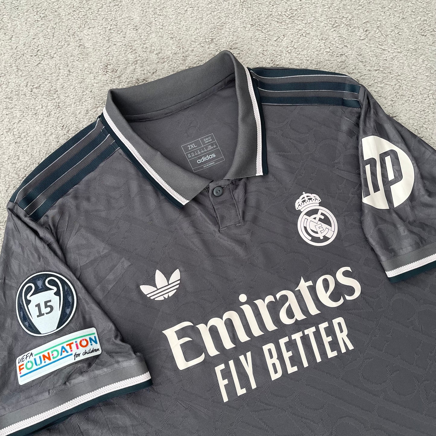Real Madrid 2024/2025 third PLAYER VERSION x Kylian Mbappé #9 (XXL)