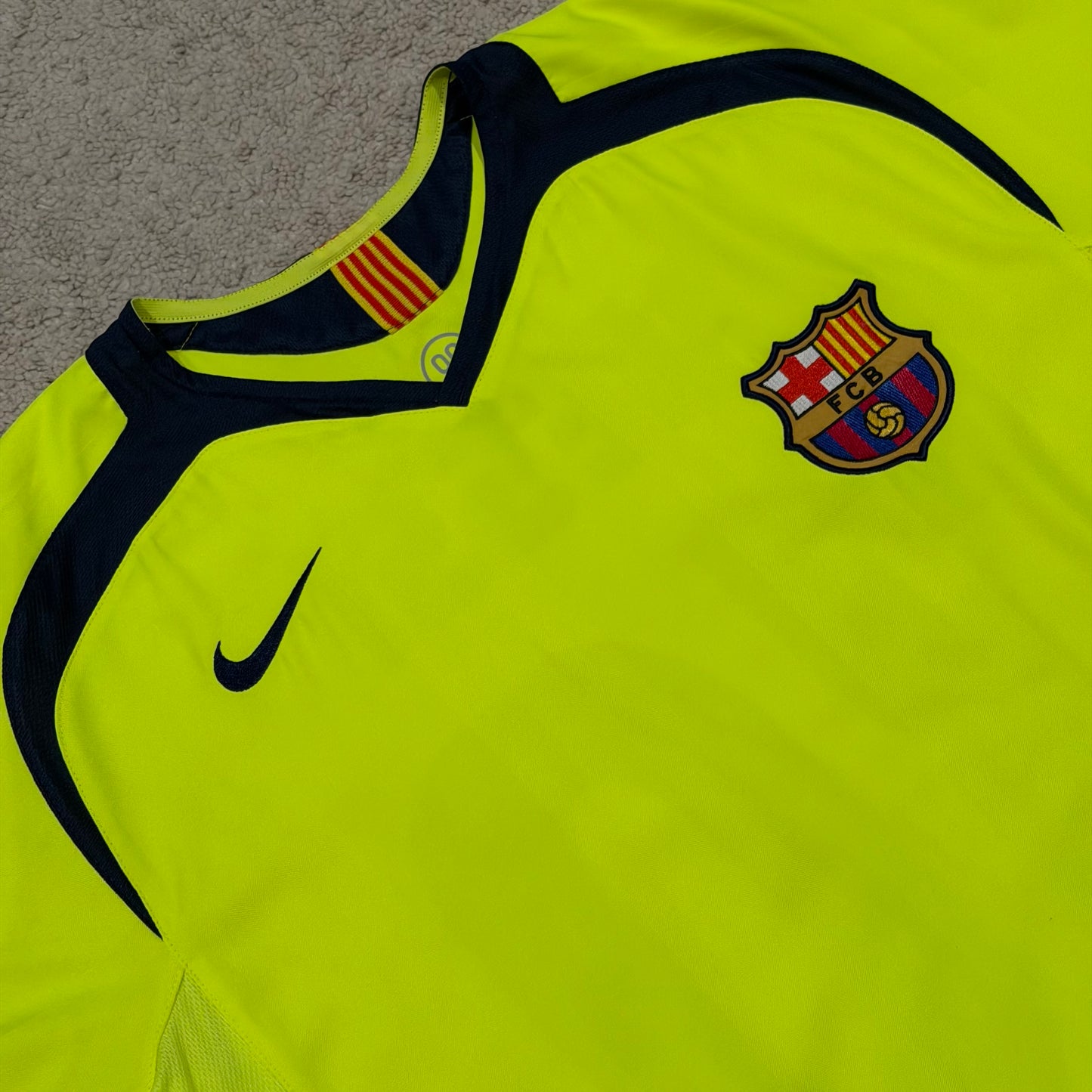 Barcelona 2005/06 away x Messi #30 (L)