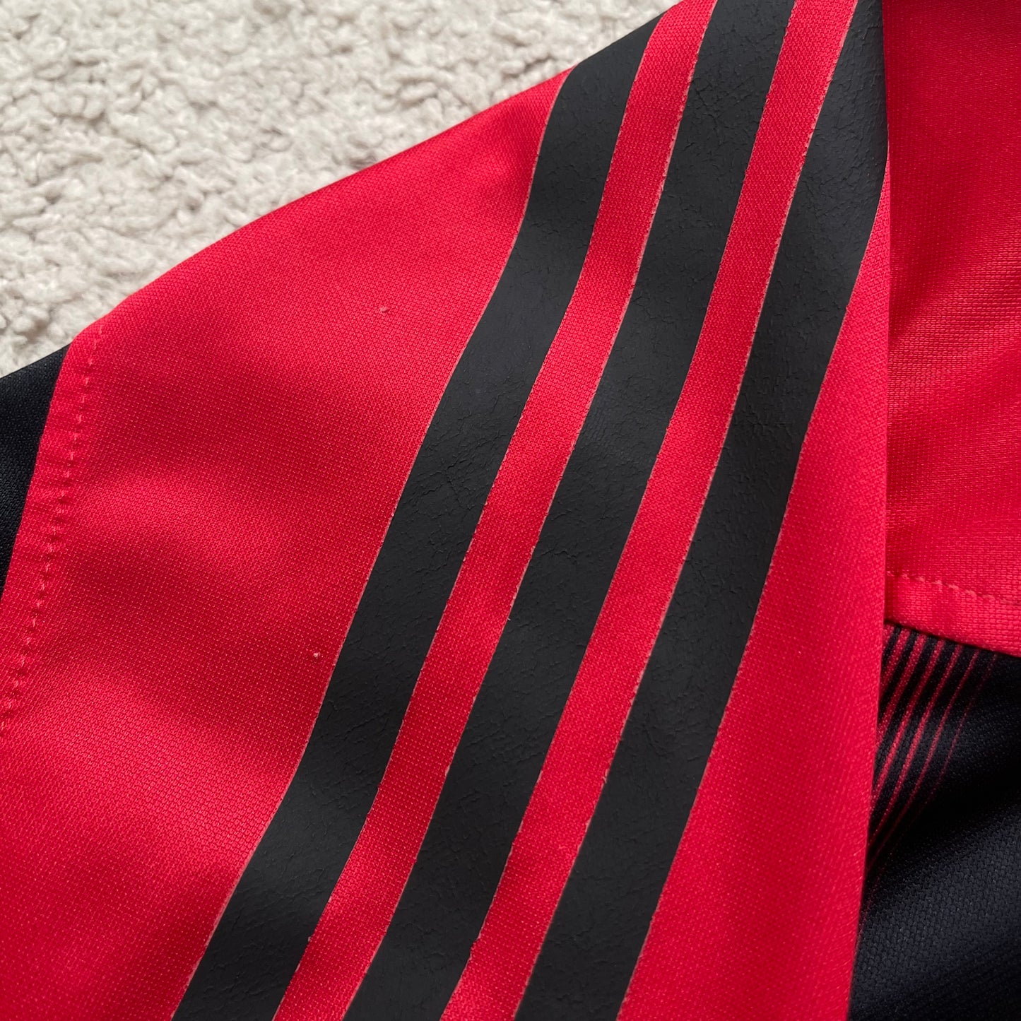 AC Milan 2004/05 home x Ricardo Kaká #22 (L)