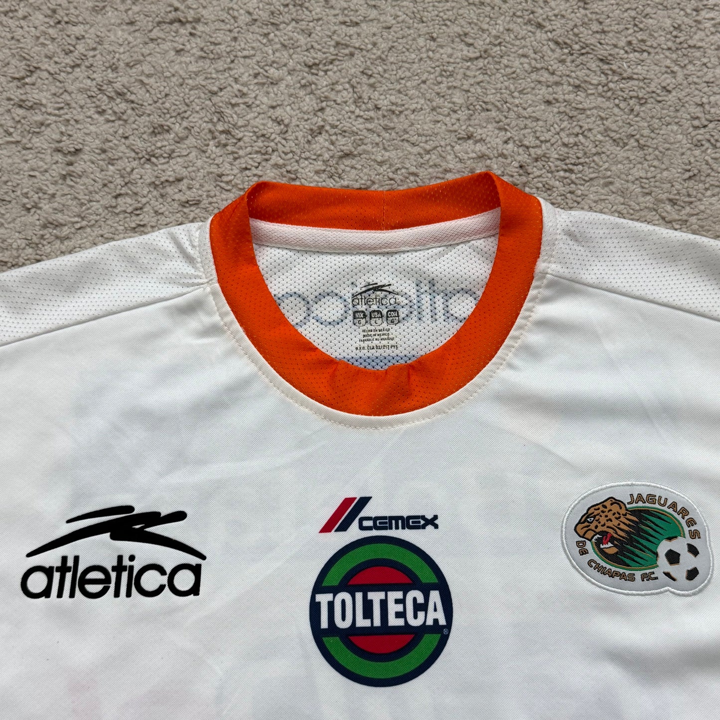Jaguares de Chiapas 2005/06 away (L)
