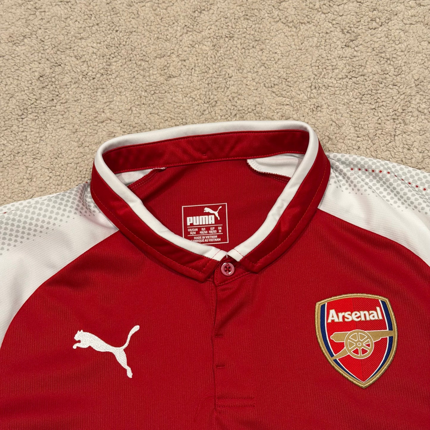Arsenal 2017/18 home x Mesut Özil #11 (M)
