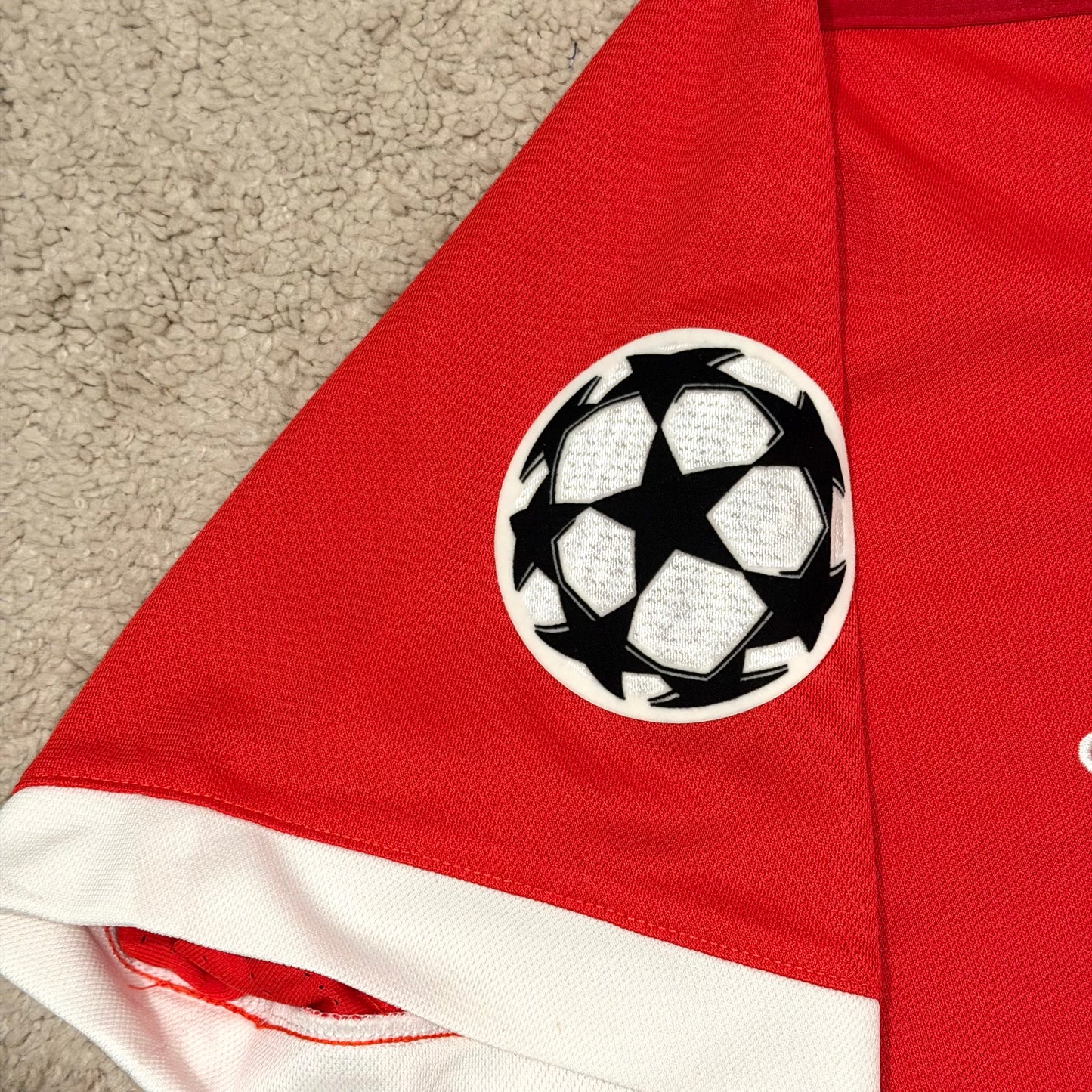 Benfica 2017/18 home x Raul Jimenez #9 (L)
