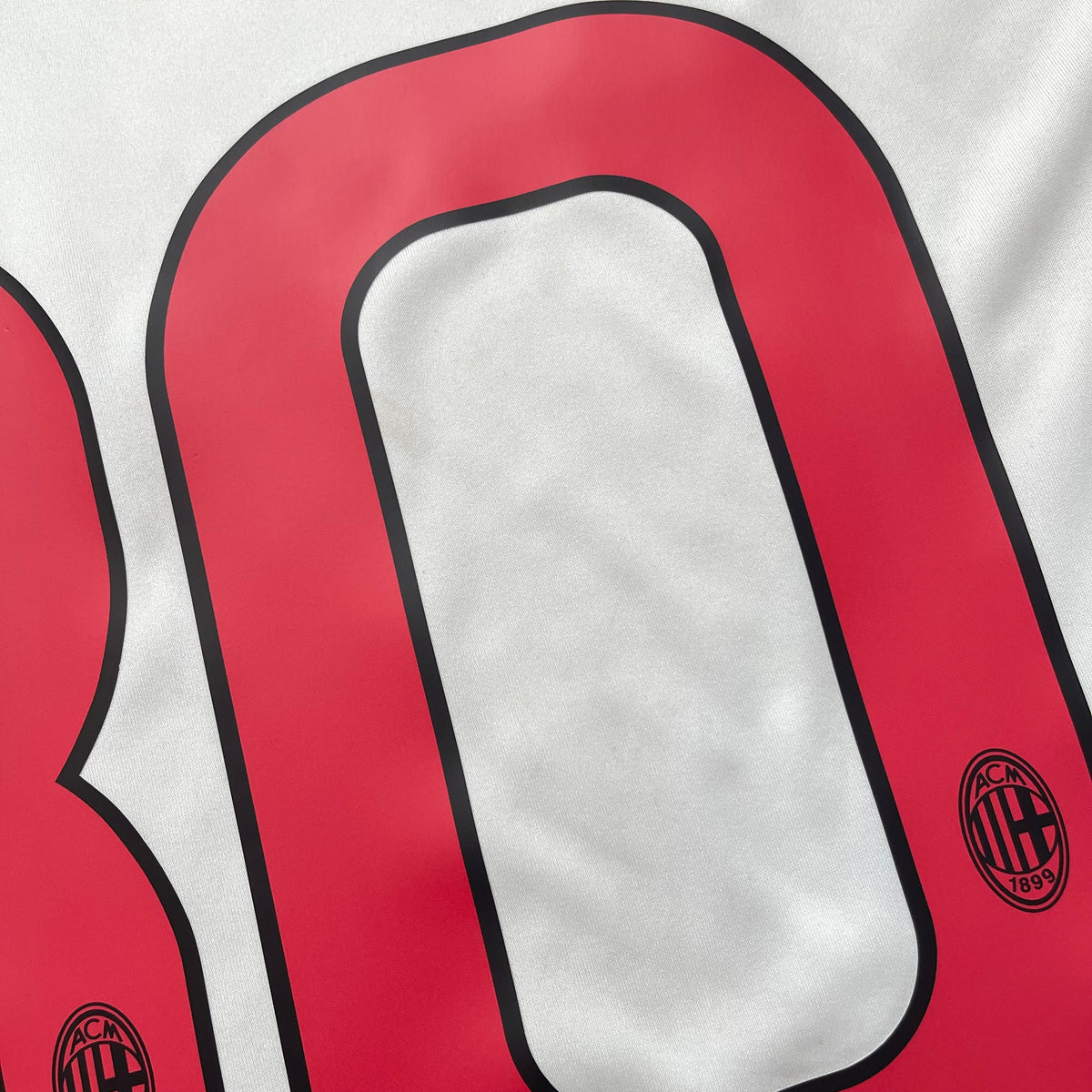 AC Milan 2010/11 away x Ronaldinho #80 (XL)