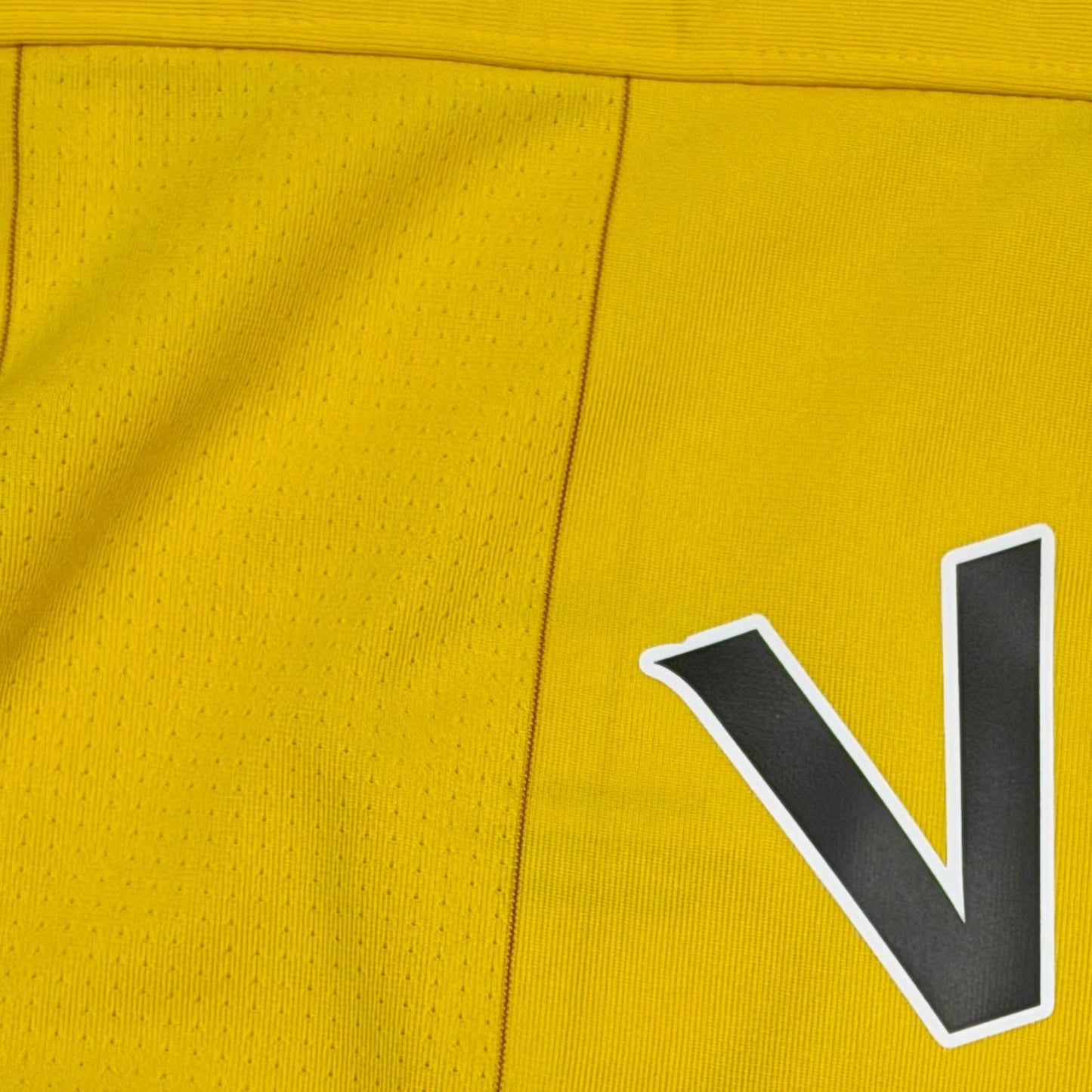 Arsenal 2010/11 away x Carlos Vela #11 (L)