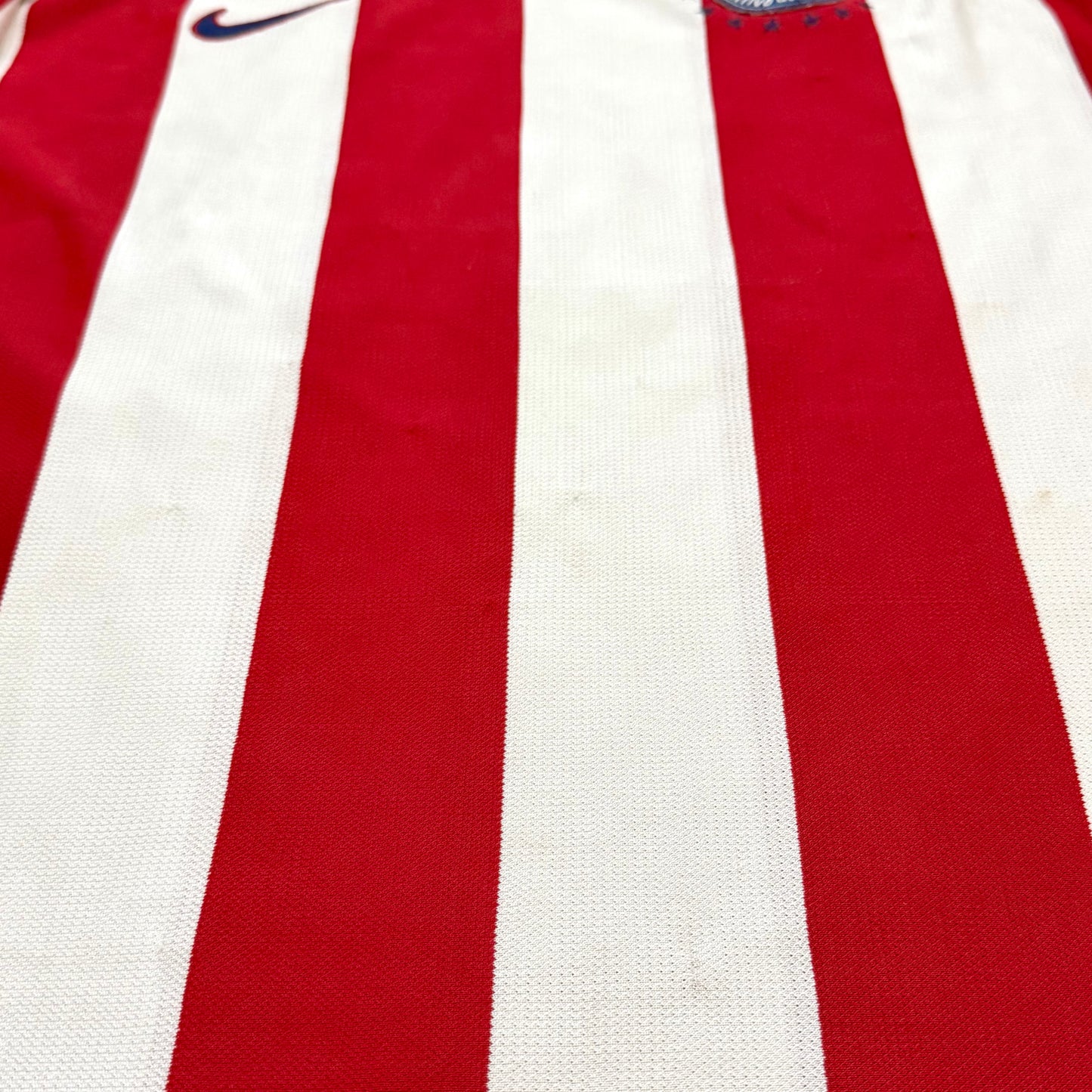 Chivas de Guadalajara 1997 home (L, runs big)