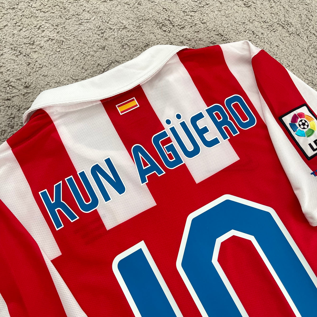 Atletico Madrid 2010/11 home x Sergio 'Kun' Agüero #10 (M)