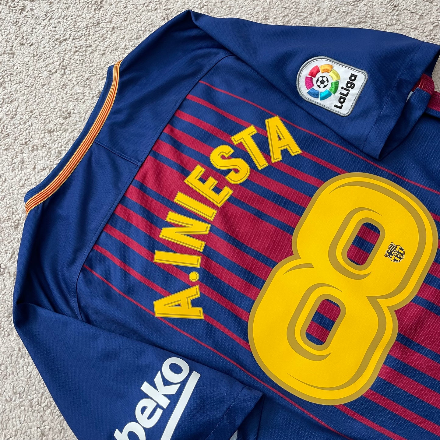 Barcelona 2017/18 home x Andres Iniesta INFINITO SPECIAL EDITION (M)