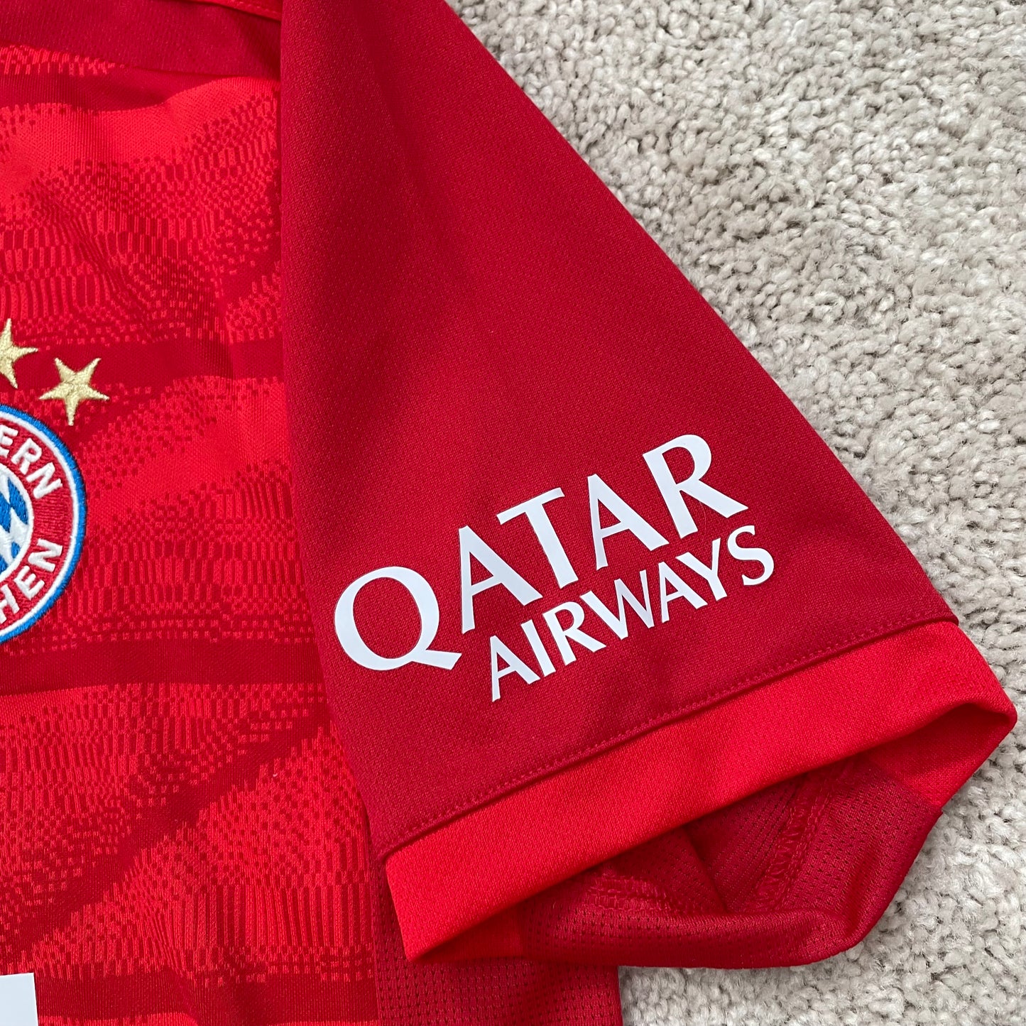 Bayern Munich 2019/20 home x Alphonso Davies #19 (S) *BRAND NEW WITH TAGS