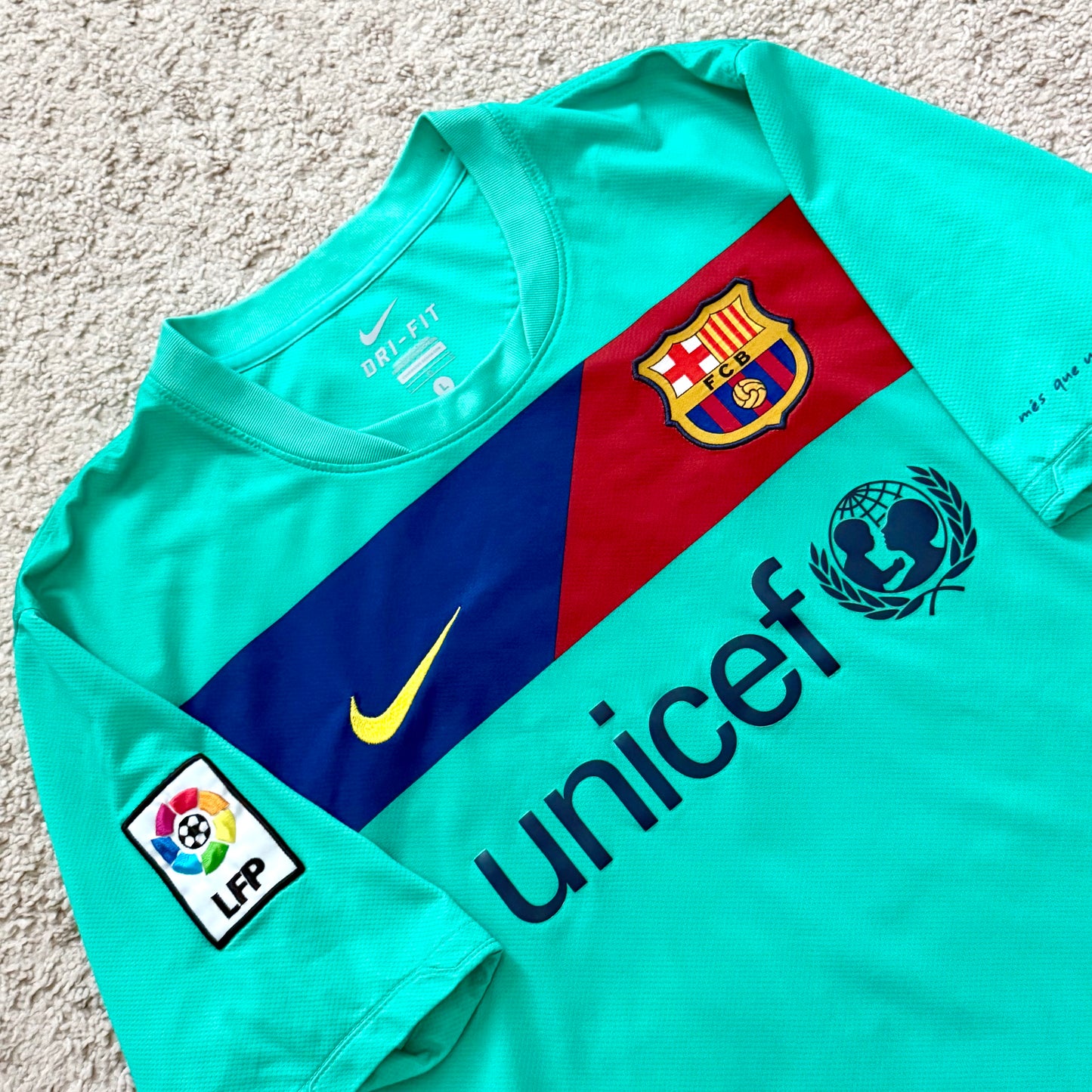 Barcelona 2010/11 away x Messi #10 (L)