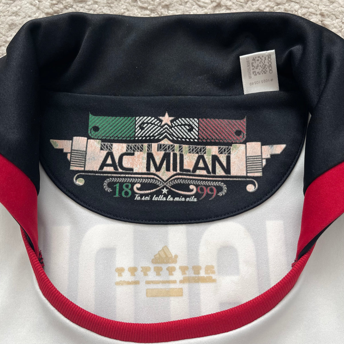 AC Milan 2010/11 away x Ronaldinho #80 (XL)