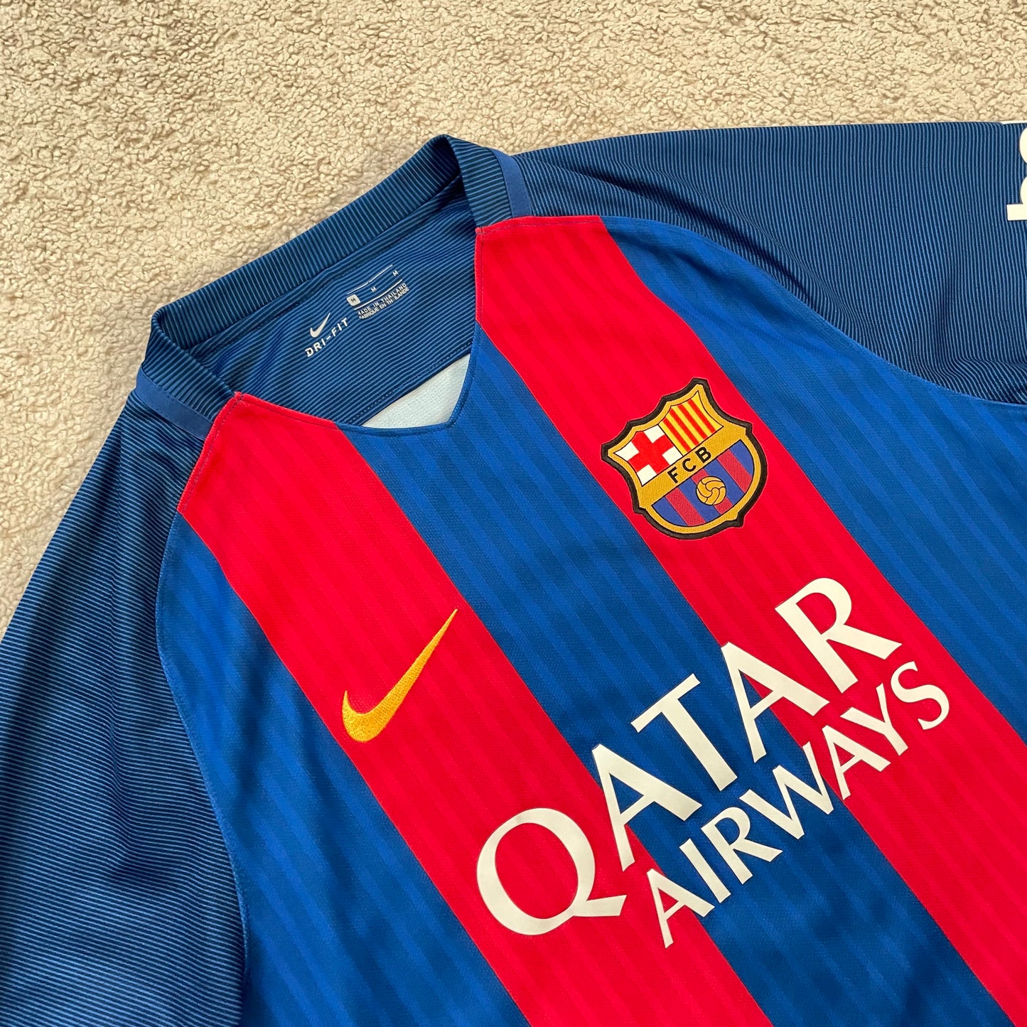 Barcelona 2016/17 home x Neymar Jr #11 (M)