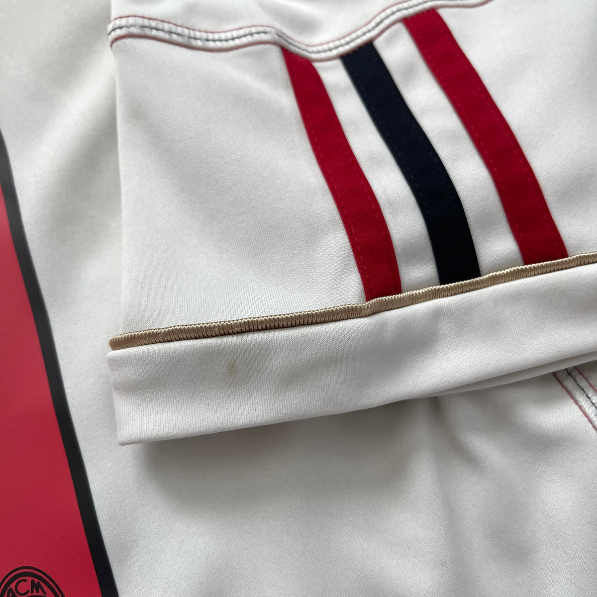 AC Milan 2010/11 away x Ronaldinho #80 (XL)