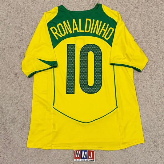 Brazil 2004 home x Ronaldinho #10 (M)