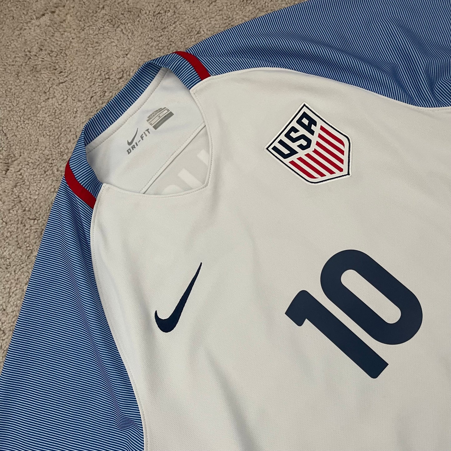 USA 2016/17 home x Christian Pulisic #10 (M)