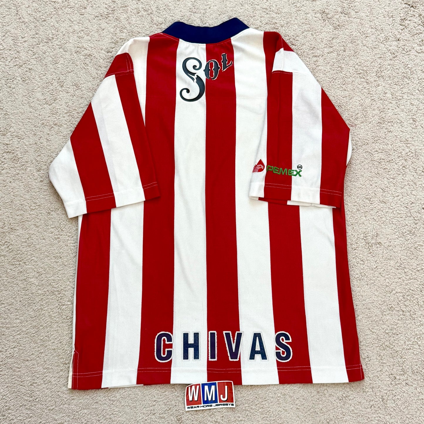 Chivas de Guadalajara 1997 home (L, runs big)
