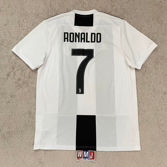 Juventus 2018/19 home x Cristiano Ronaldo #7 (L)