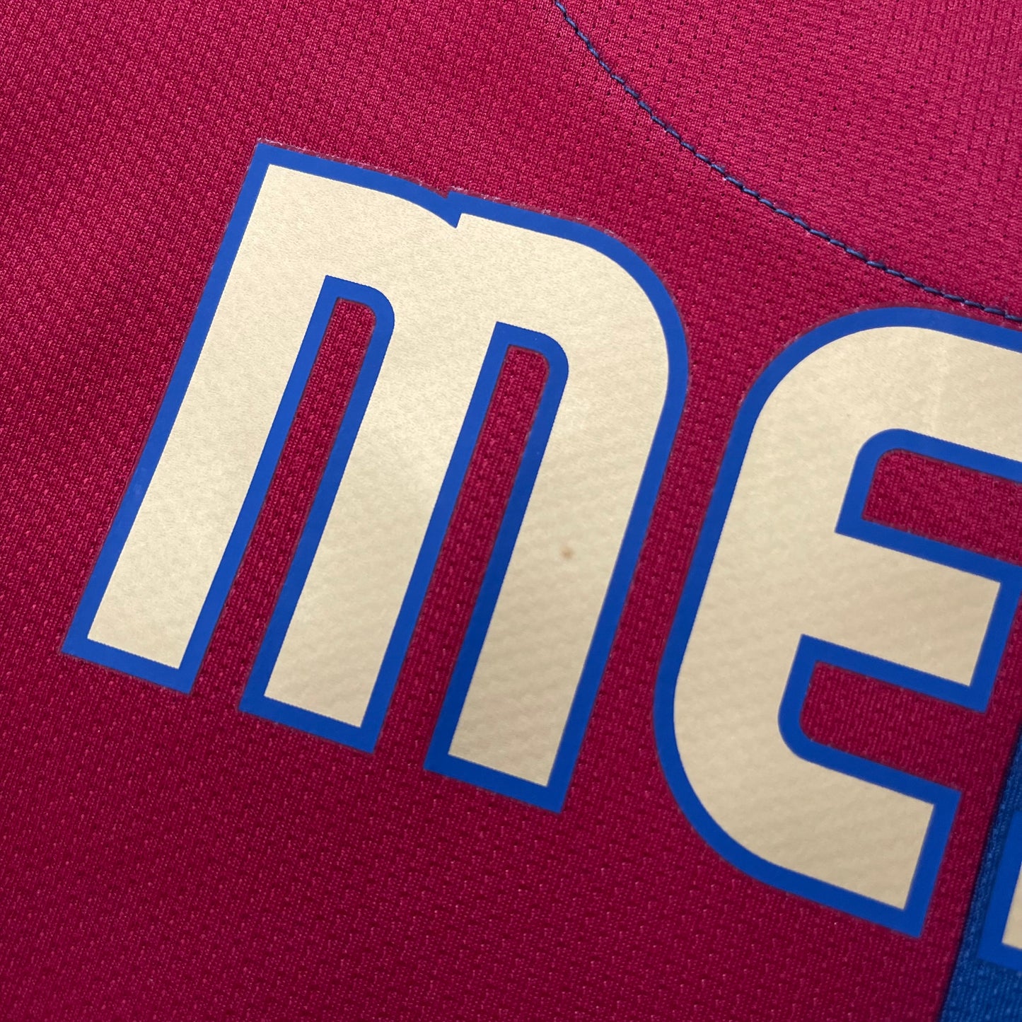 Barcelona 2006/07 home x Messi #19 (L)