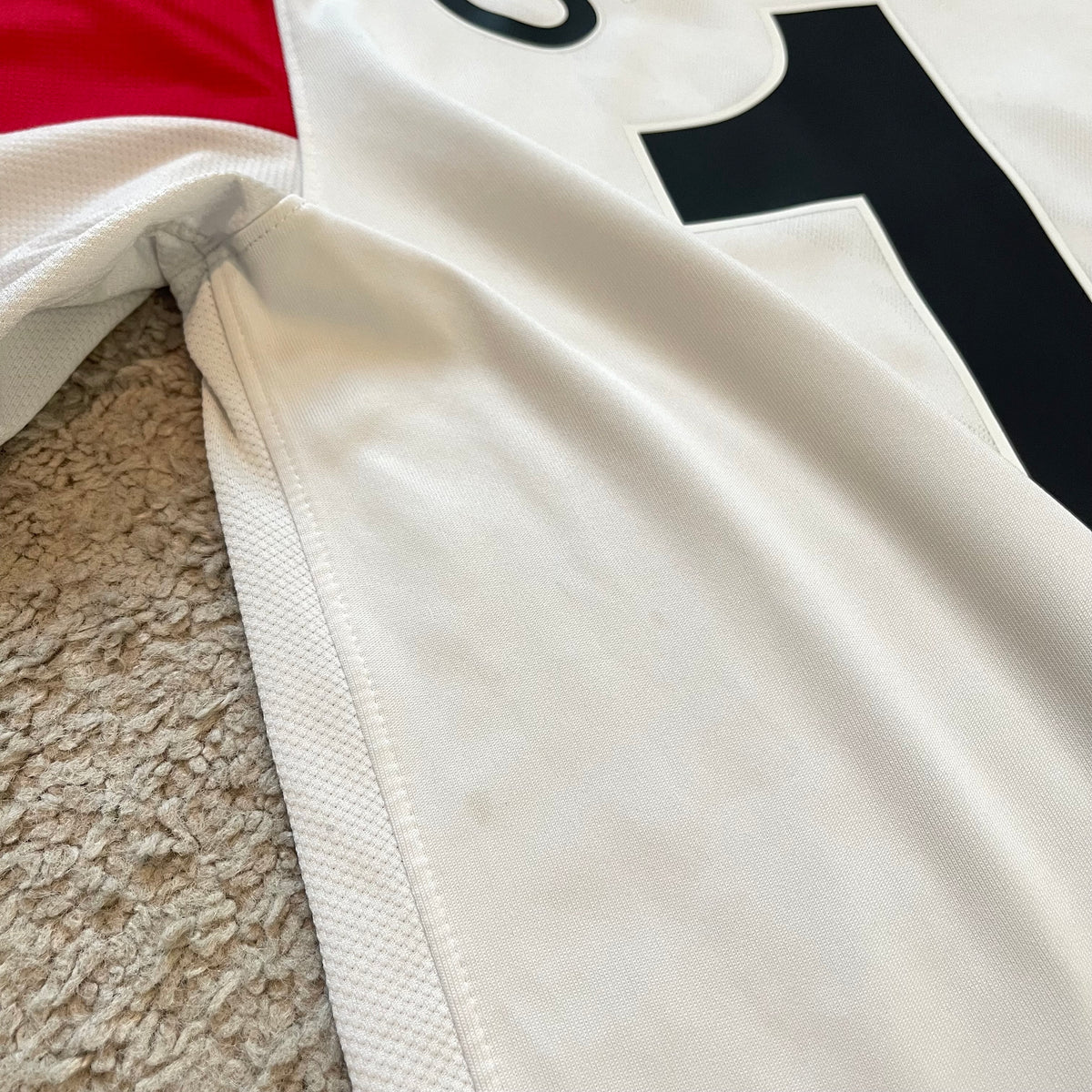 Manchester United 2010/11 away x Chicharito Hernandez #14 (L)