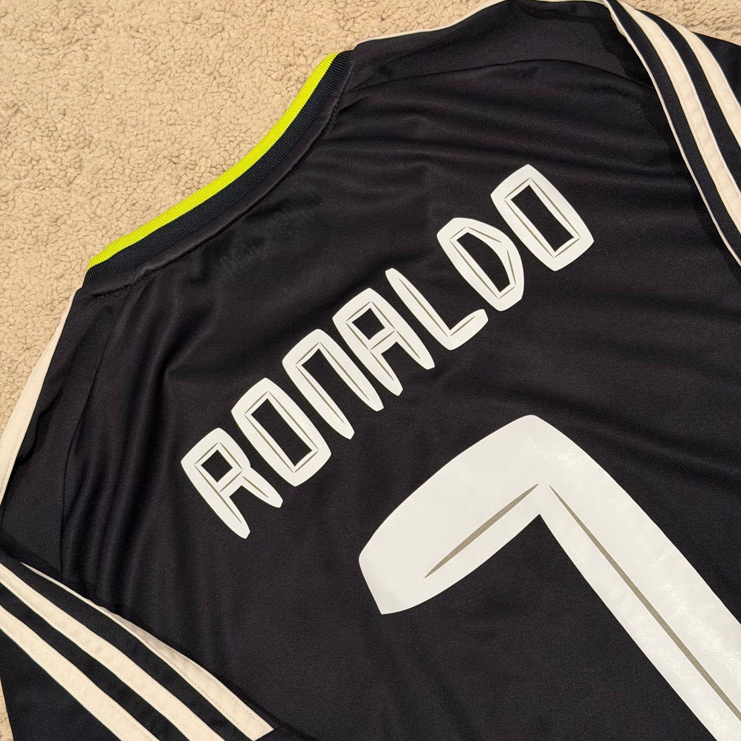 Real Madrid 2010/11 away x Cristiano Ronaldo #7 (L)