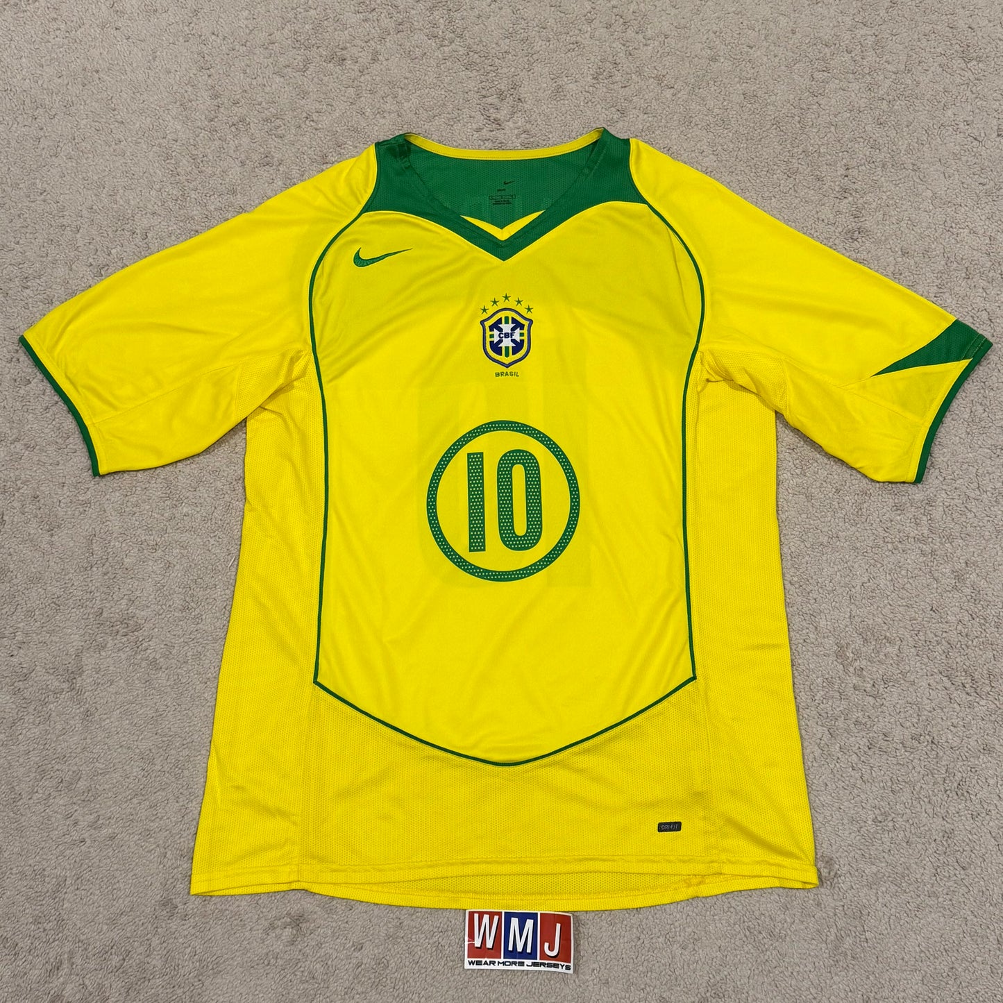 Brazil 2004/05 home x Ronaldinho #10 (L)