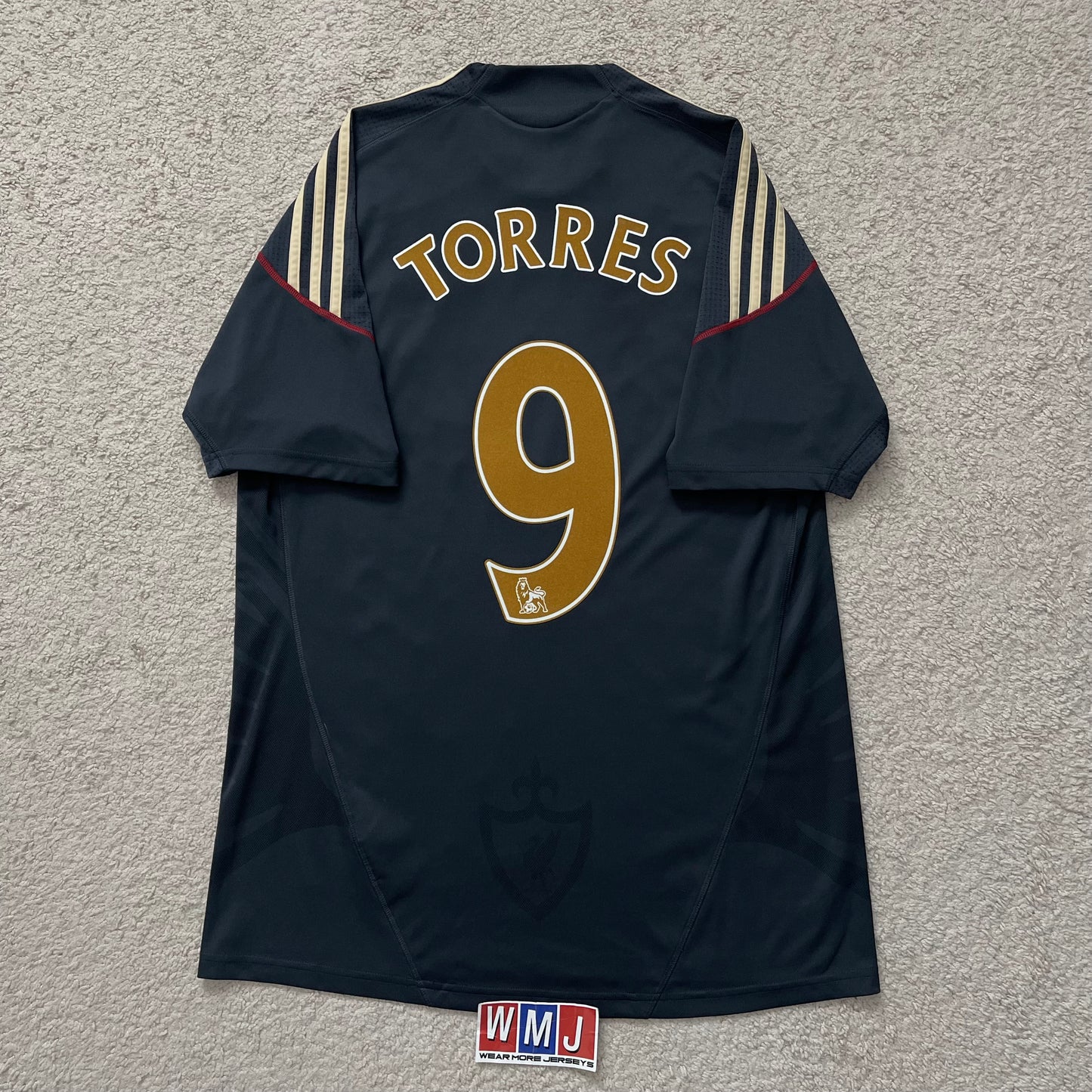 Liverpool 2009/10 away x Fernando 'El Niño' Torres #9 (L)