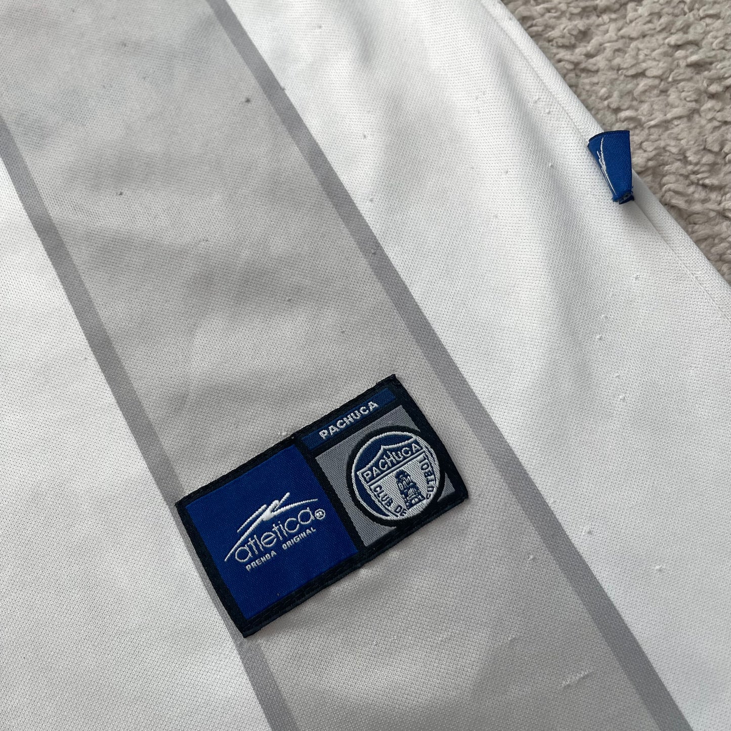 Pachuca 2001/02 away (L)