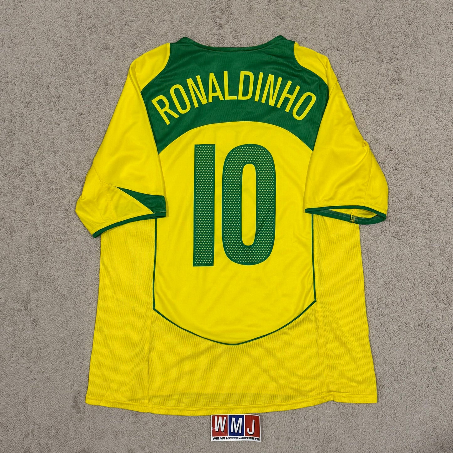 Brazil 2004/05 home x Ronaldinho #10 (L)