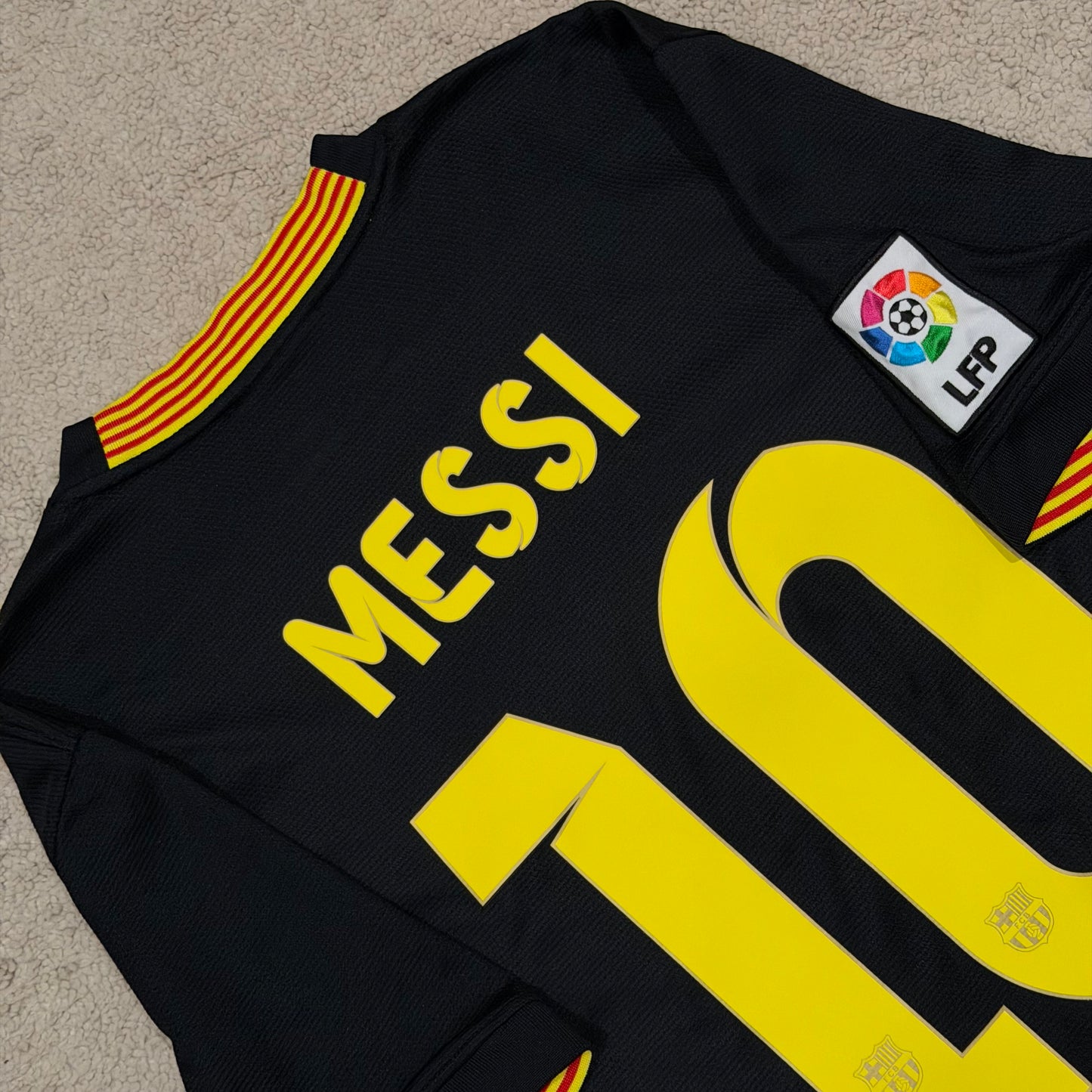 Barcelona 2013/14 third x Messi #10 (M)