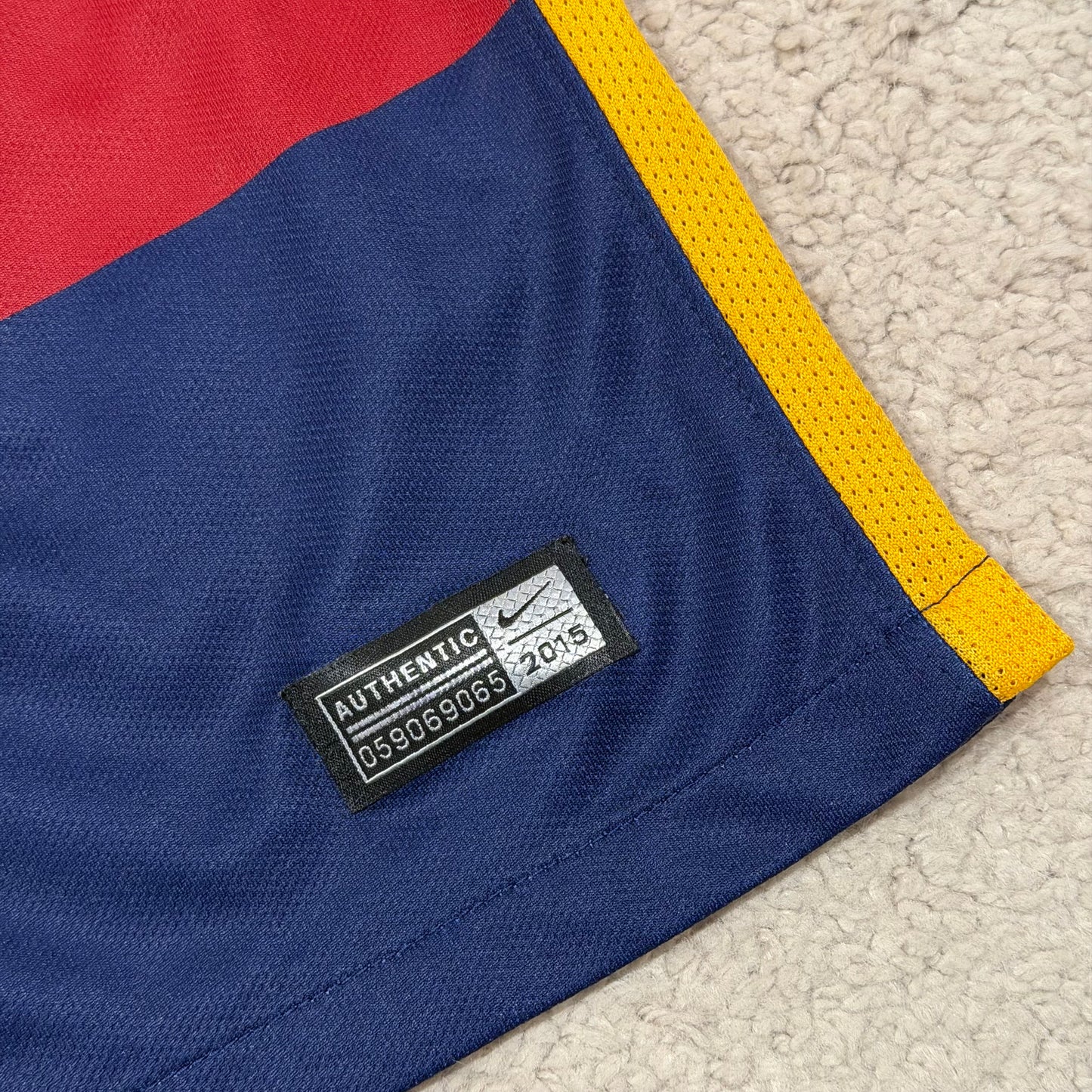 Barcelona 2015/16 home x Luis Suarez #9 (L)