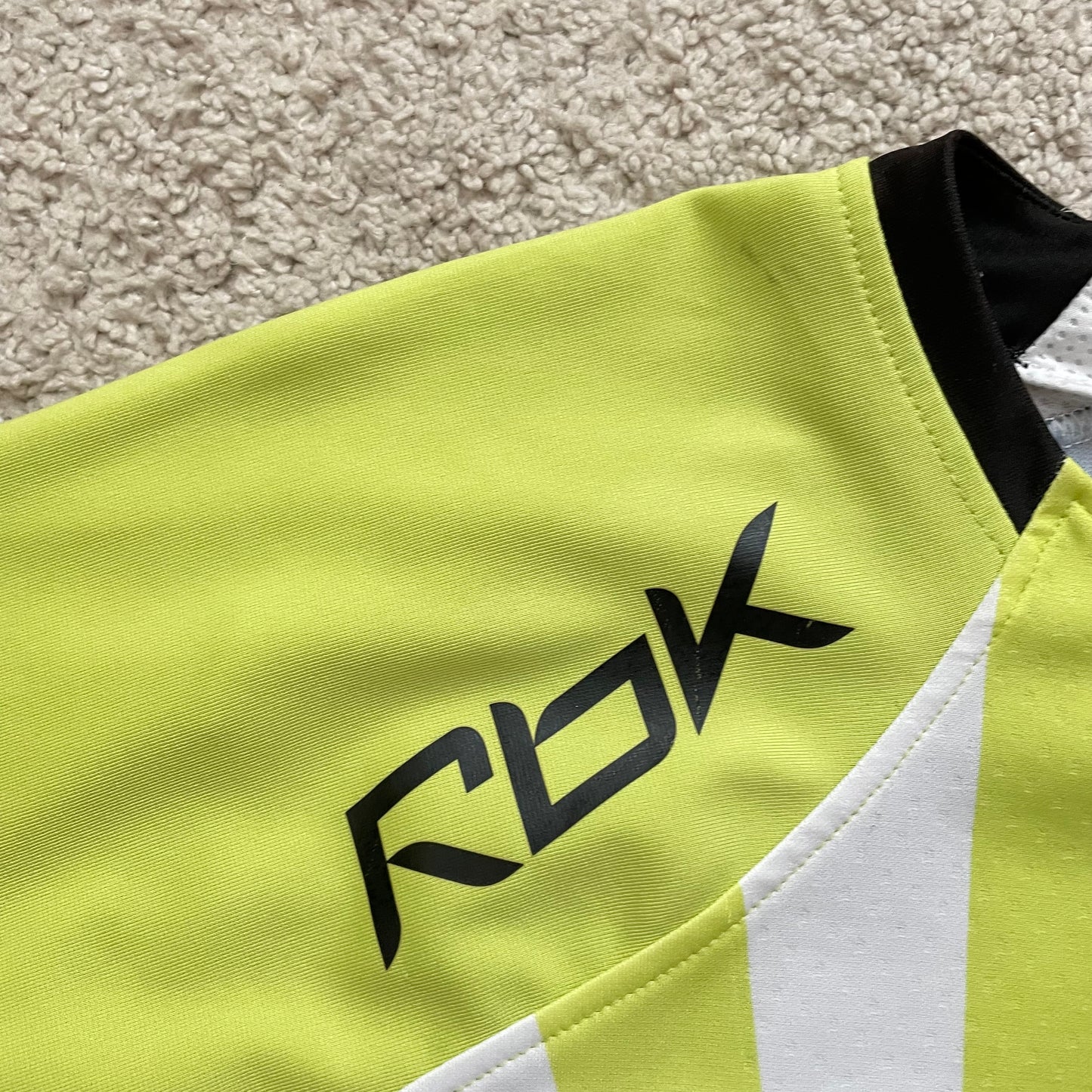 Chivas de Guadalajara 2008/09 away x Chicharito Hernandez #14 (L)