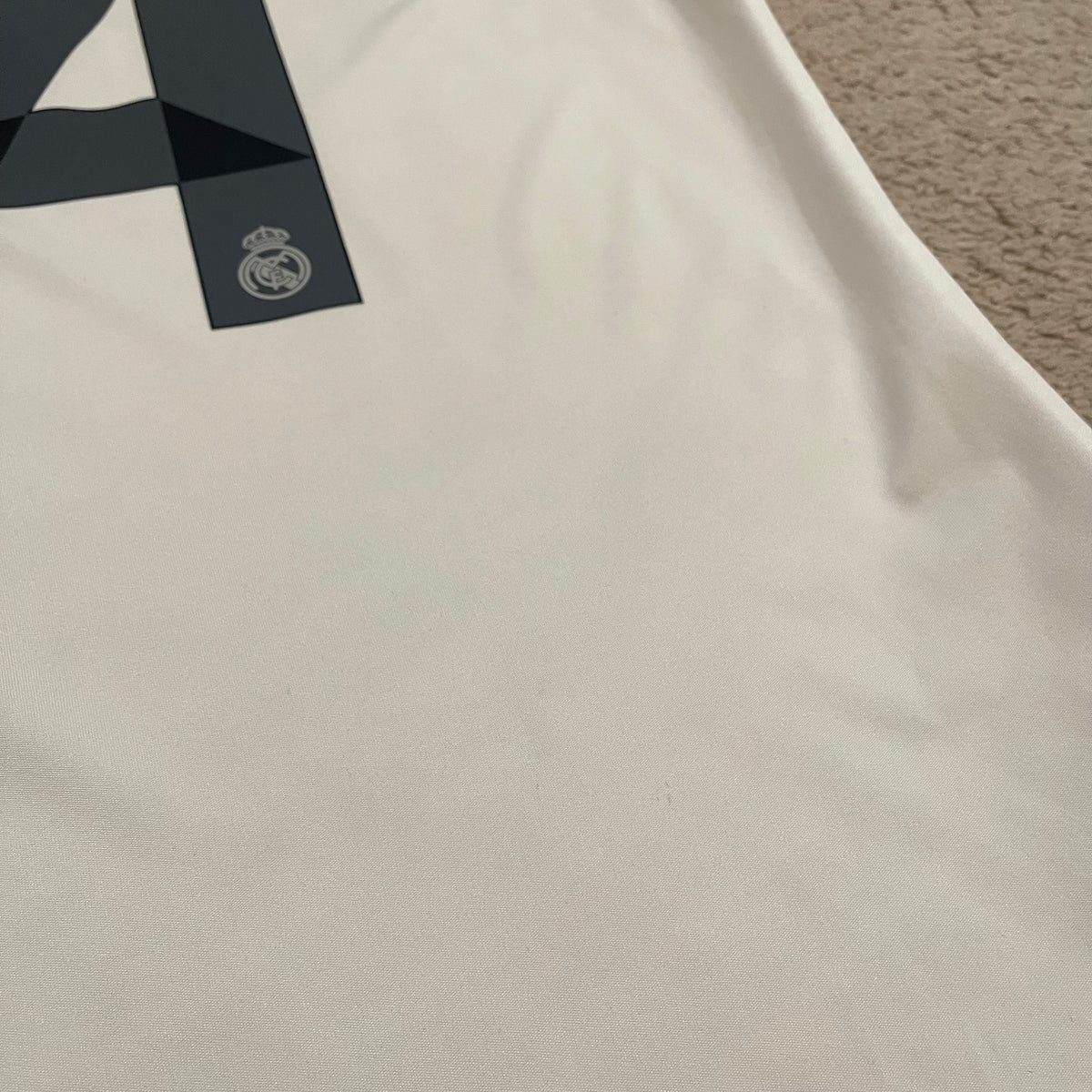 Real Madrid 2014/15 home x Chicharito Hernandez #14 (L)
