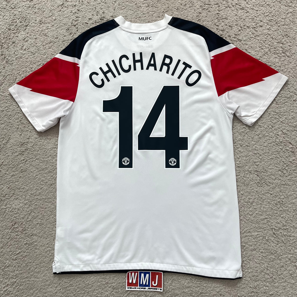 Manchester United 2010/11 away x Chicharito #14 (M)