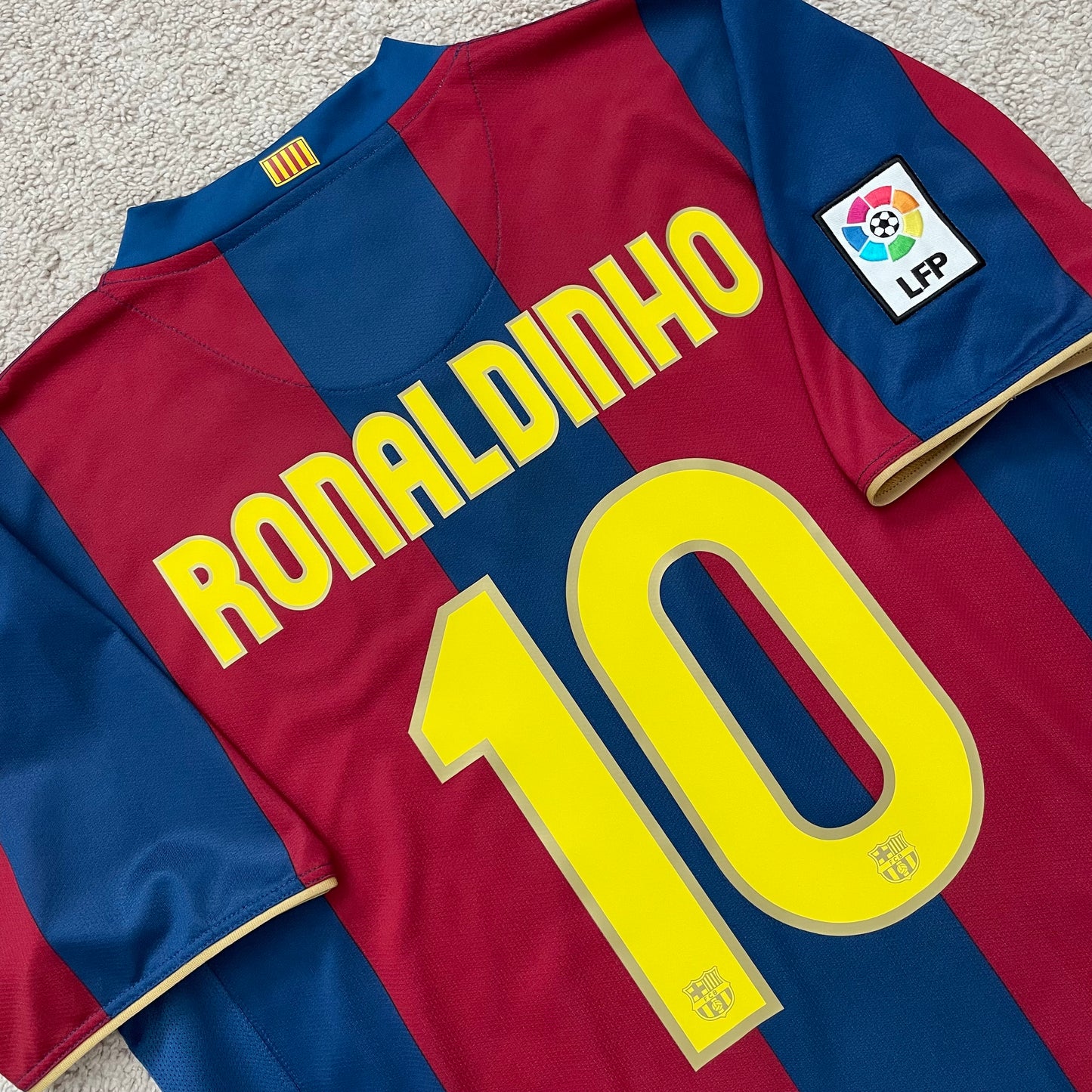 Barcelona 2007/08 home x Ronaldinho #10 (XL)